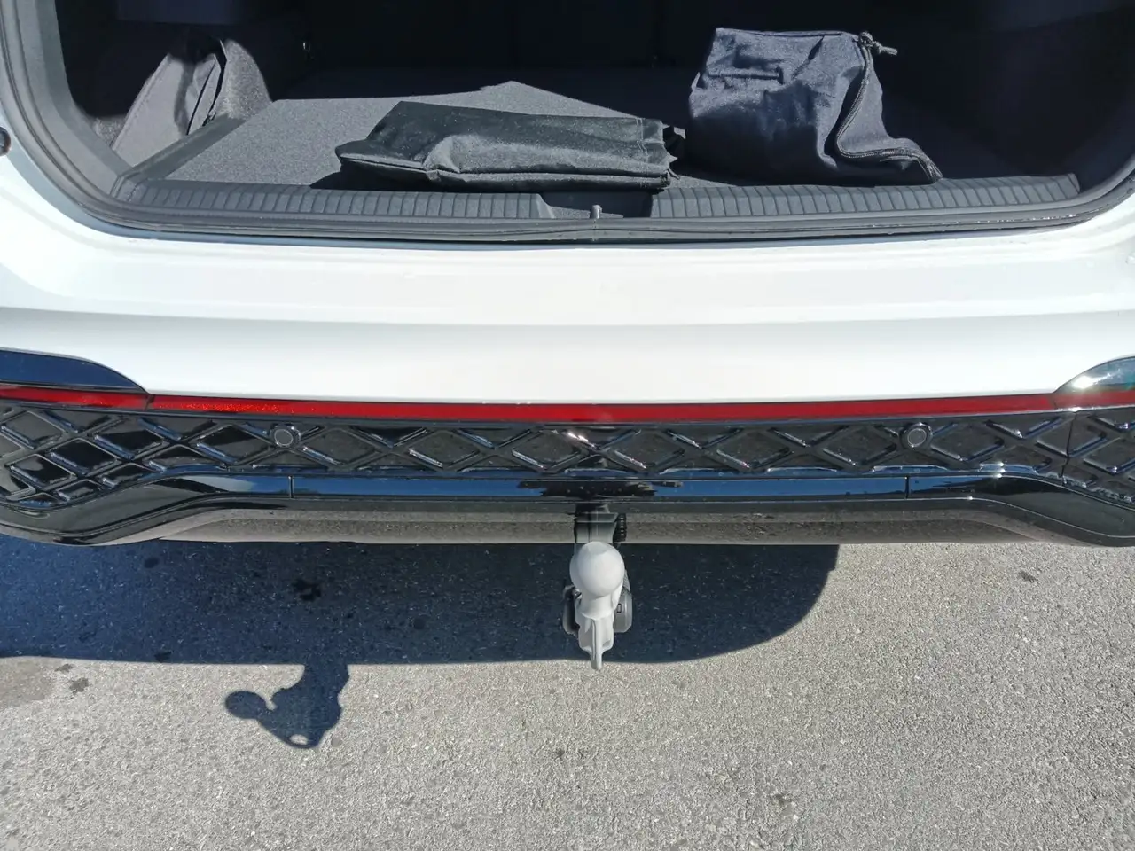 Volkswagen Tiguan Sport TDI 4MOTION DSG 17