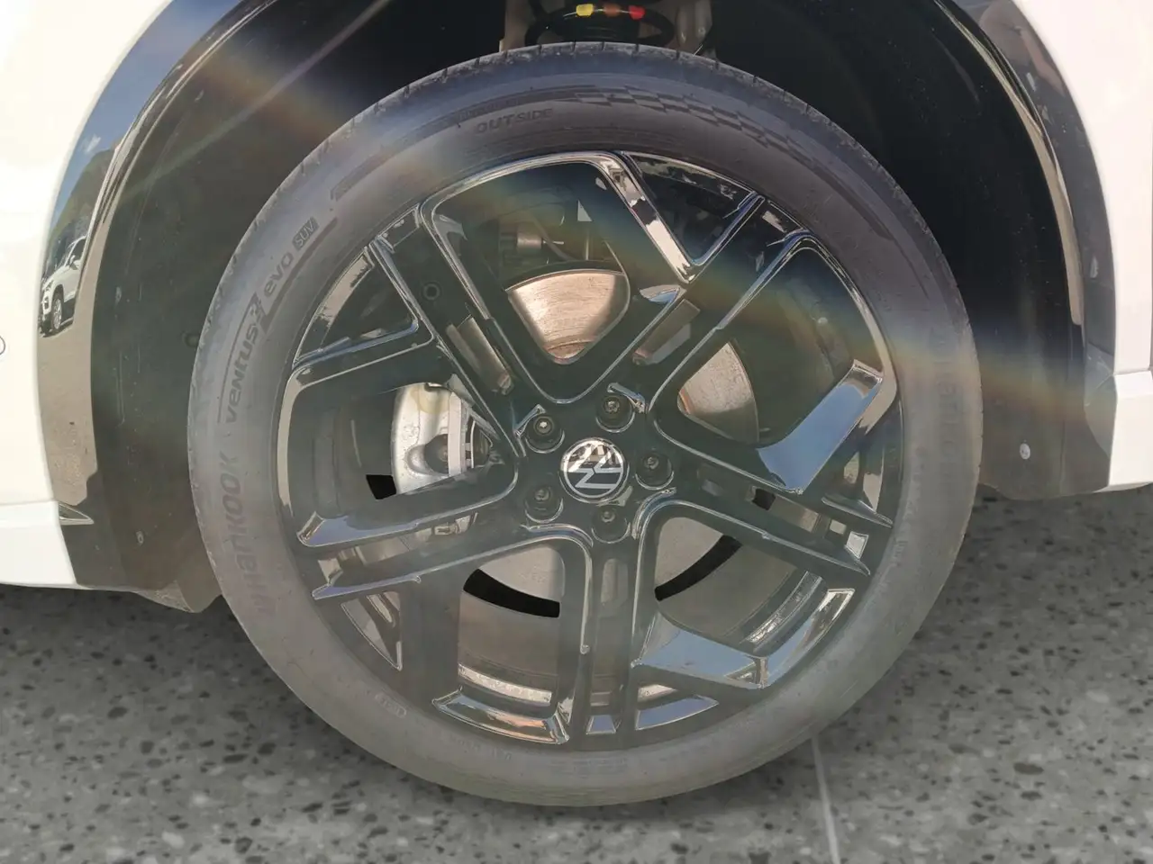 Volkswagen Tiguan Sport TDI 4MOTION DSG 14