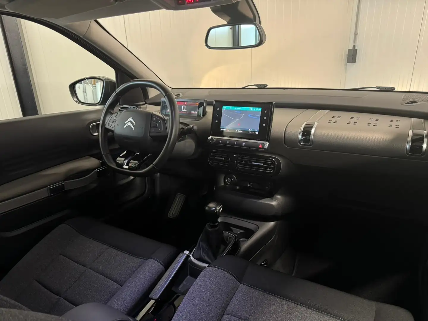 Citroen C4 Cactus 1.2 PureTech 2020 110PK LUXE/KEYLESS/PANO/DODEH/LA Grau - 2