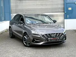 Hyundai i30 Fastback Edition 30+Mild Hybrid 1.5*VOLLAUS.