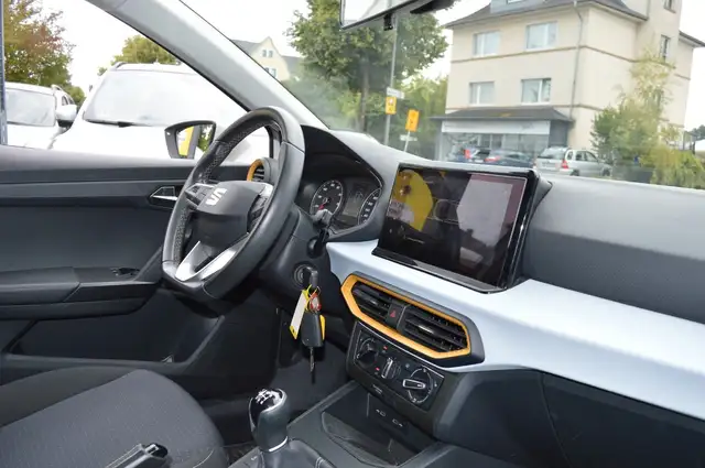 Seat Ibiza view 10