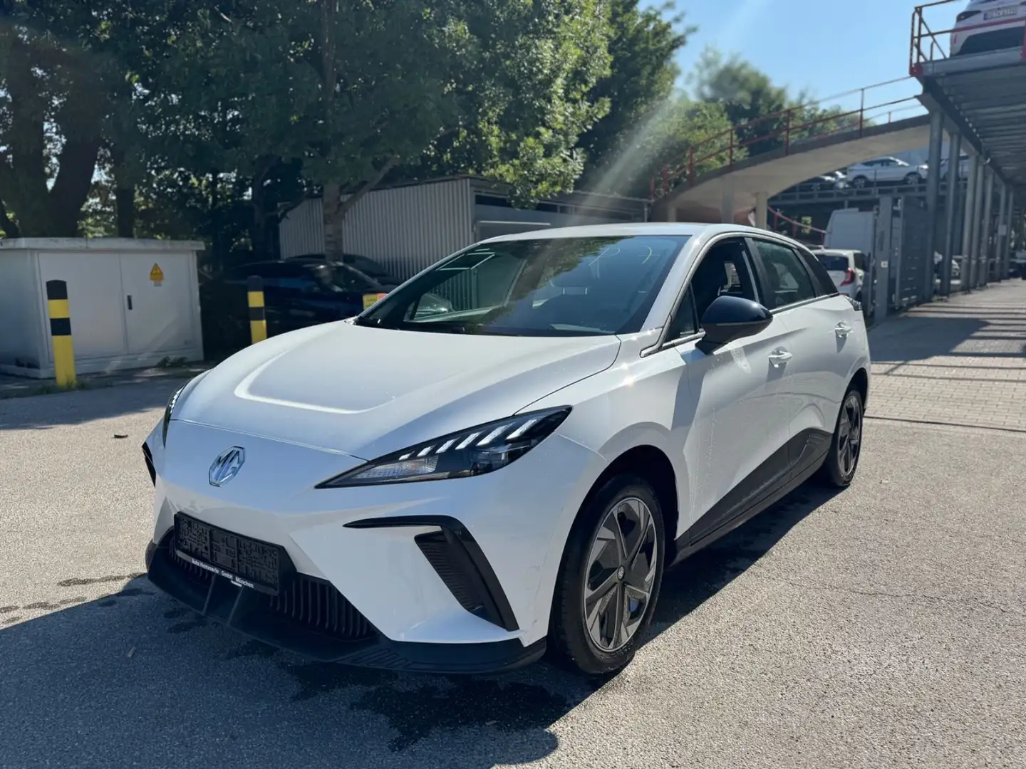 MG MG4 EV Comfort *GROßE BATTERIE* Alb - 1