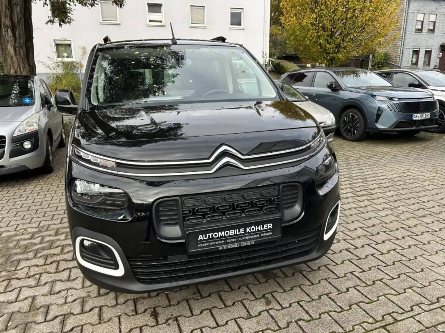 Citroen Berlingo Feel Pack XL AHK Digitales Cockpit Mehrzonenklima Noir - 2