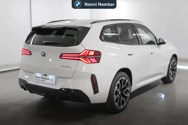 BMW X3 view 3