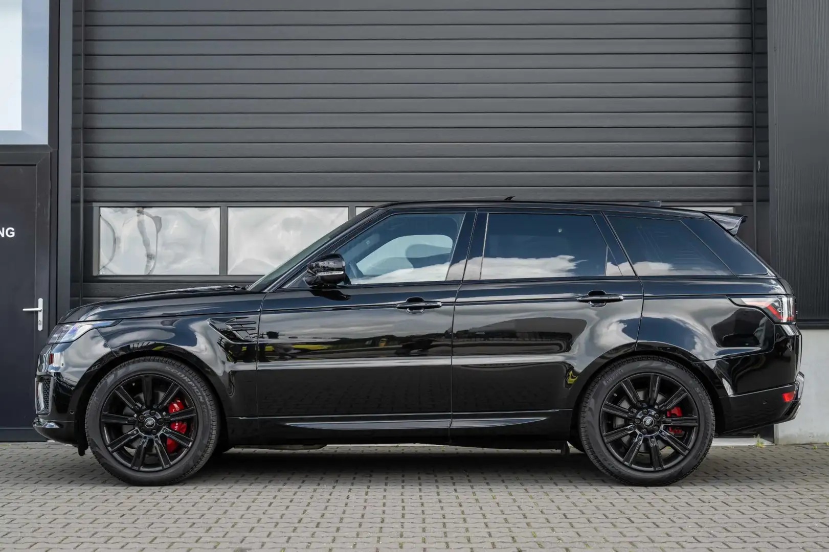 Land Rover Range Rover Sport P400e Limited Edition HSE|PANO|LUCHTVERING|FULL Zwart - 2
