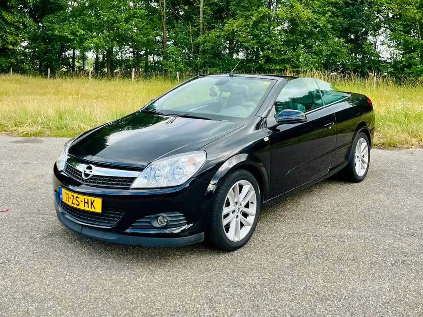 Opel Astra Astra 1.8 Temptation Zwart - 1