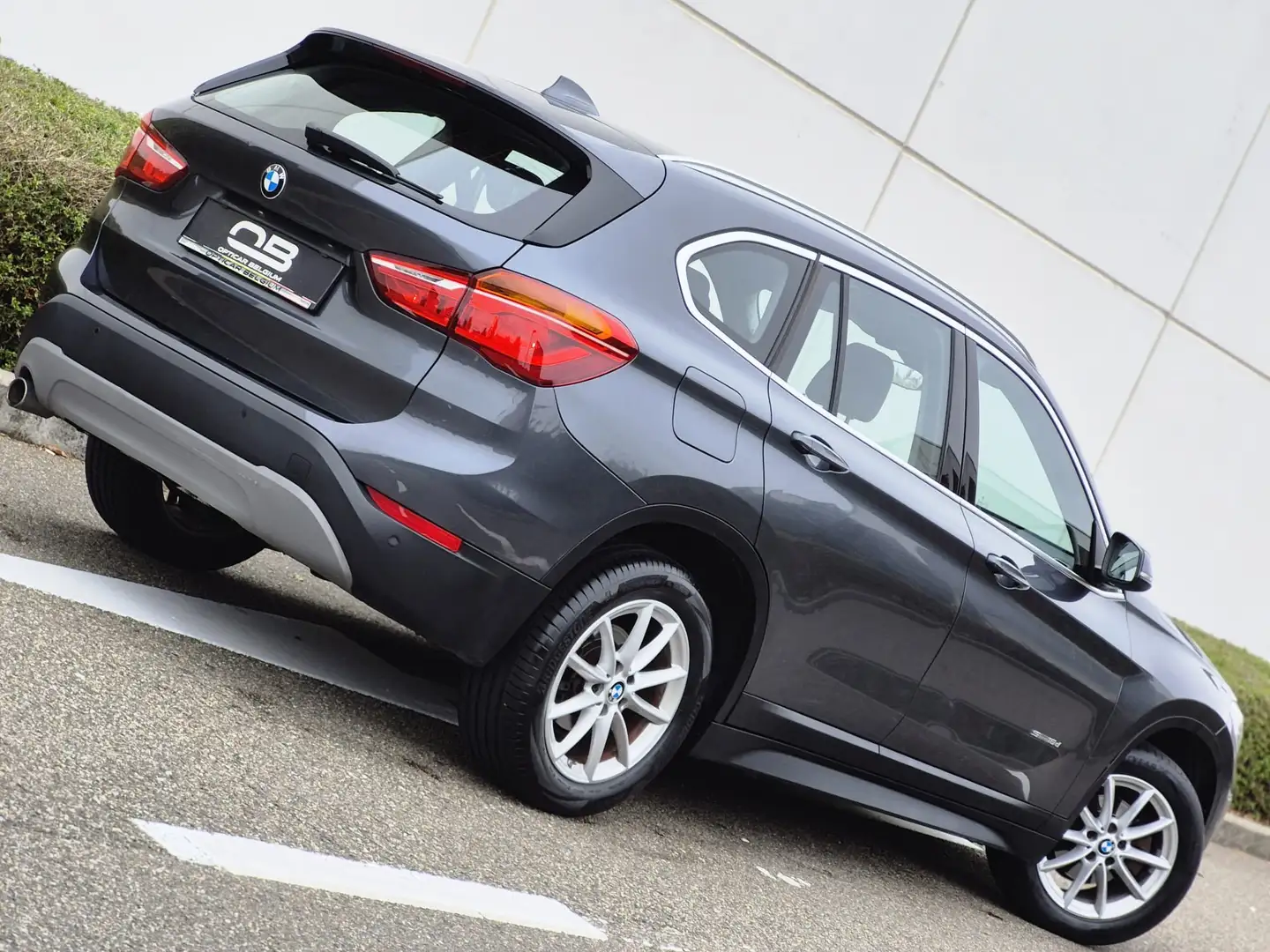BMW X1 ** 1.6d sDrive - 2017 - GPS - Leder - Garantie ** Grijs - 2