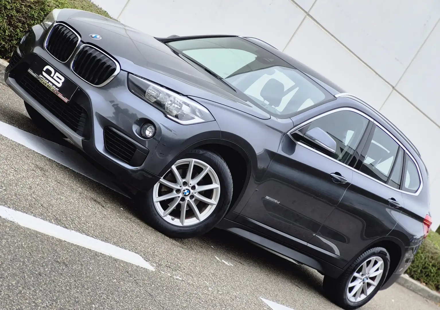BMW X1 ** 1.6d sDrive - 2017 - GPS - Leder - Garantie ** Grijs - 1