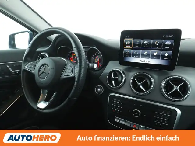 Mercedes-Benz Gla view 13