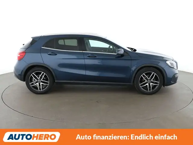 Mercedes-Benz Gla view 7