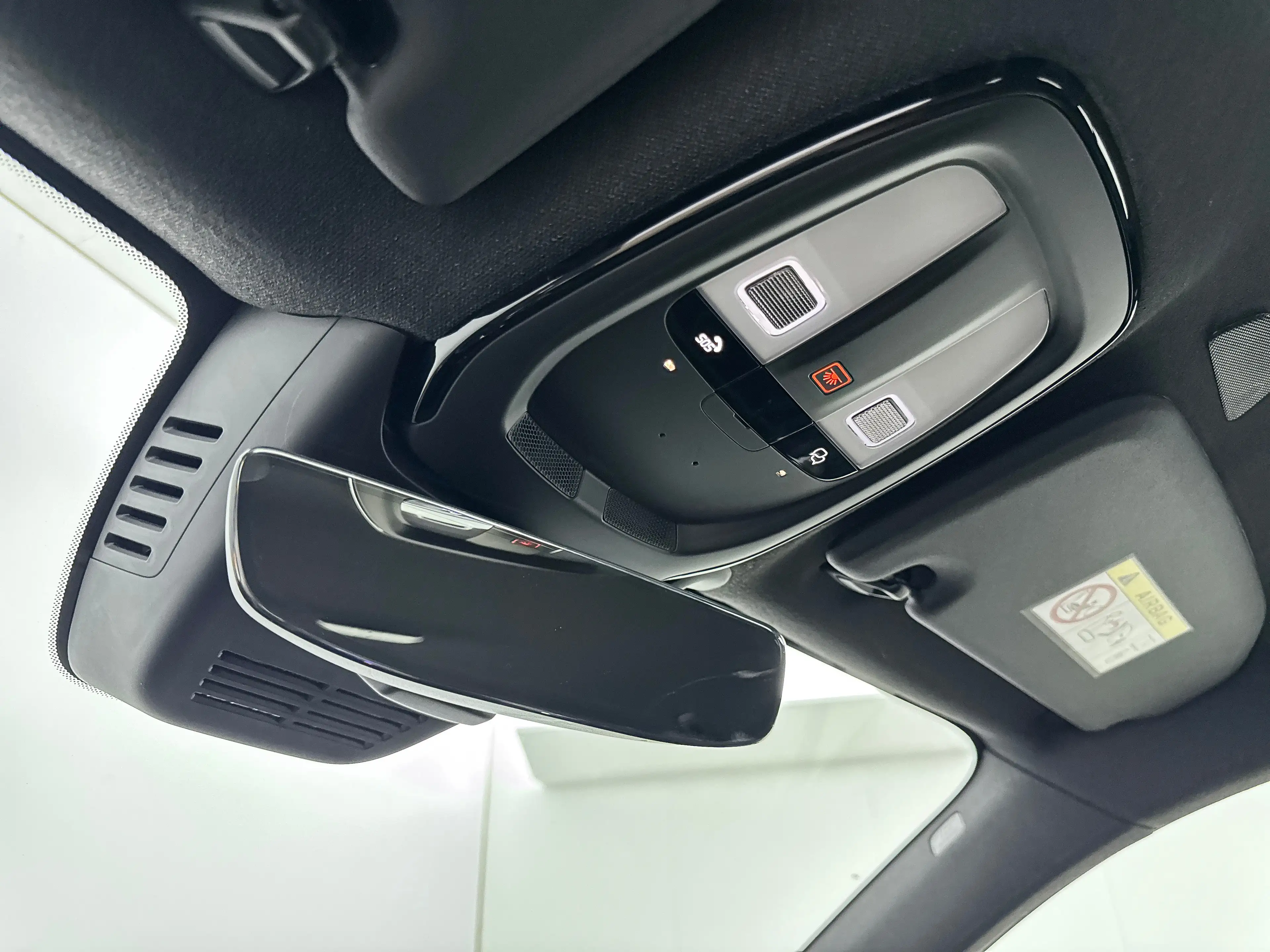 Volvo EX40 Single Motor Extended Range Plus 82 kWh | 19" Alls — photo 12
