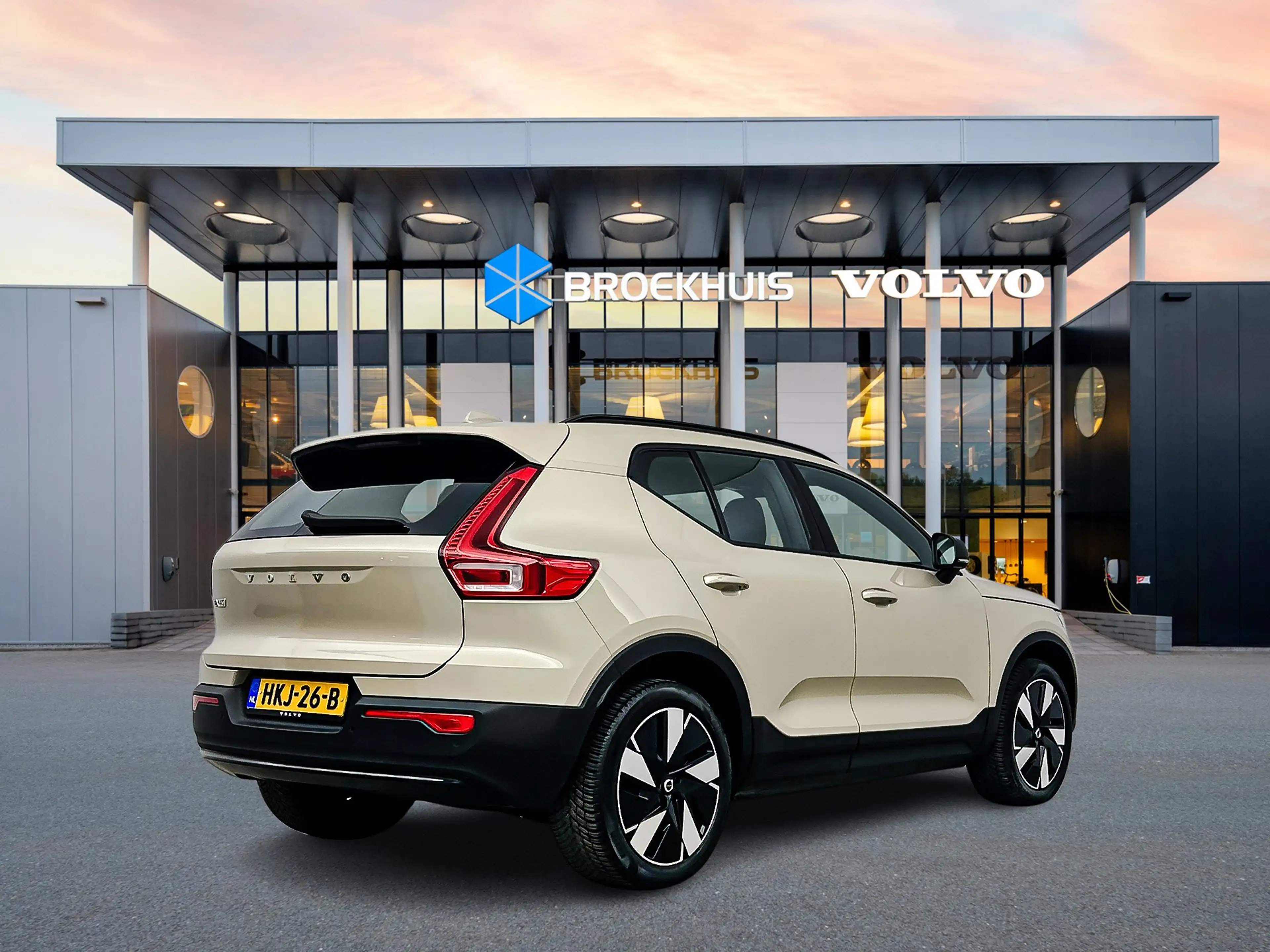 Volvo EX40 Single Motor Extended Range Plus 82 kWh | 19" Alls — photo 3