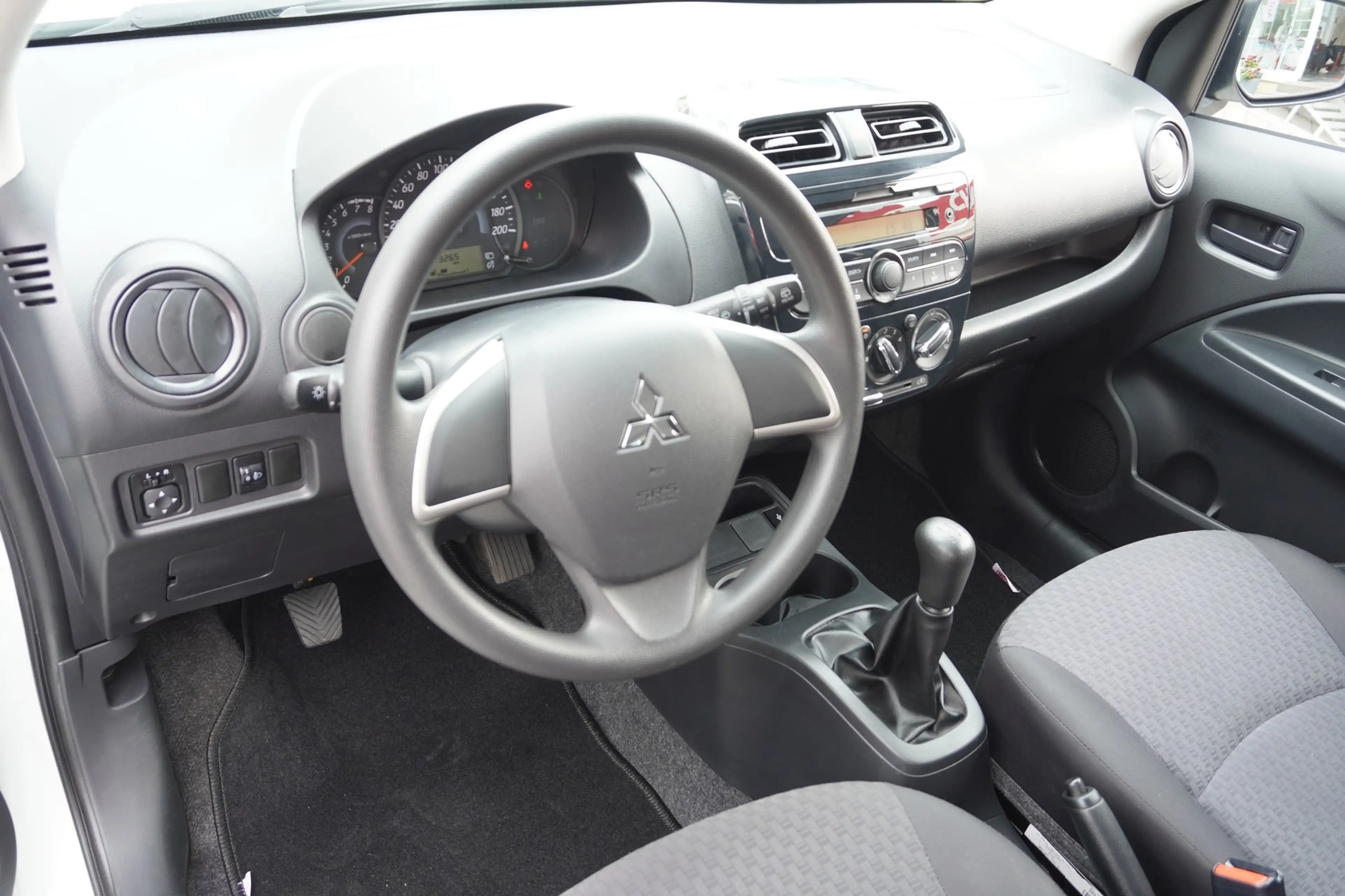 Mitsubishi Space Star 1.2 Select DAB Klima Freisprechanlage — photo 5