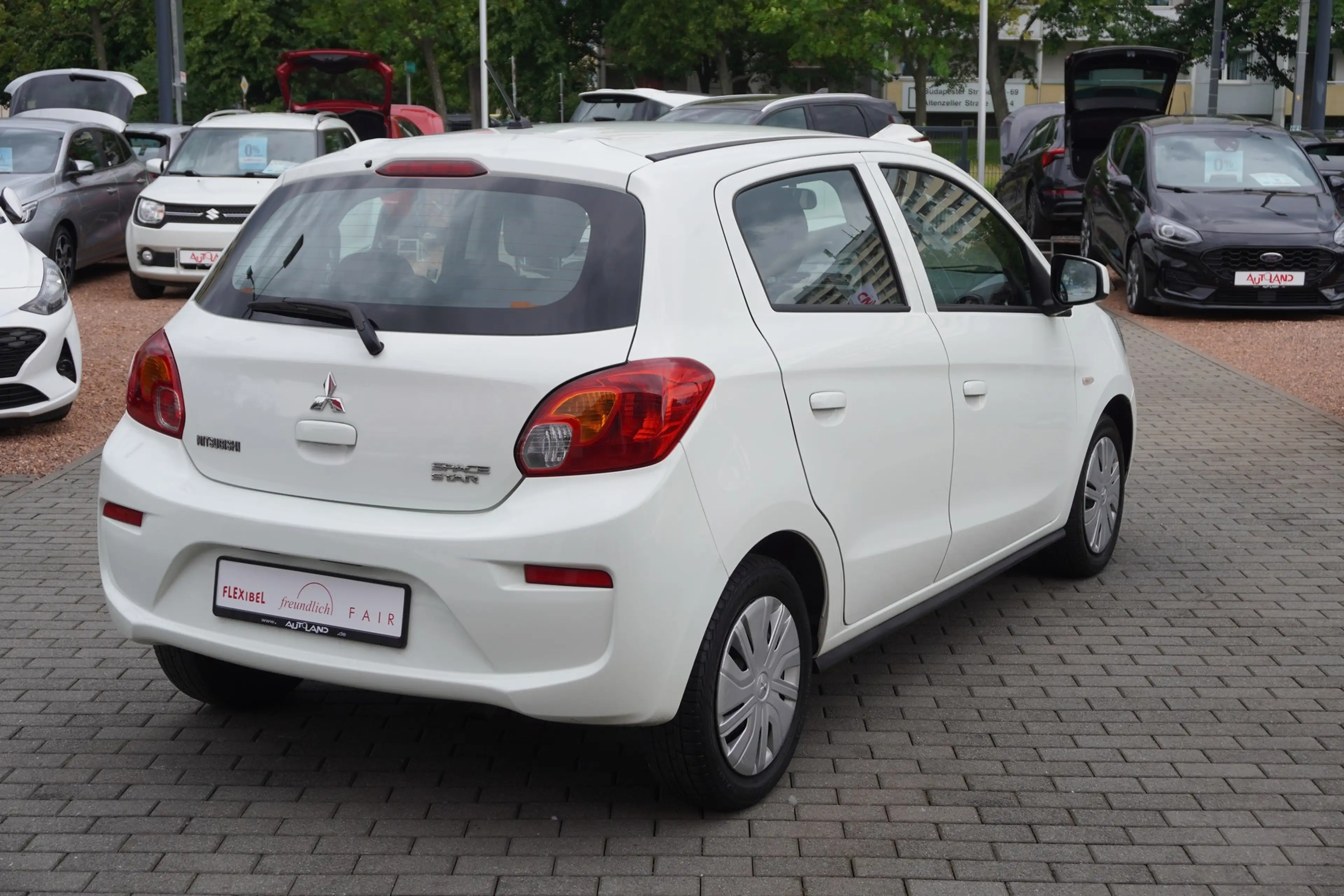 Mitsubishi Space Star 1.2 Select DAB Klima Freisprechanlage — photo 3