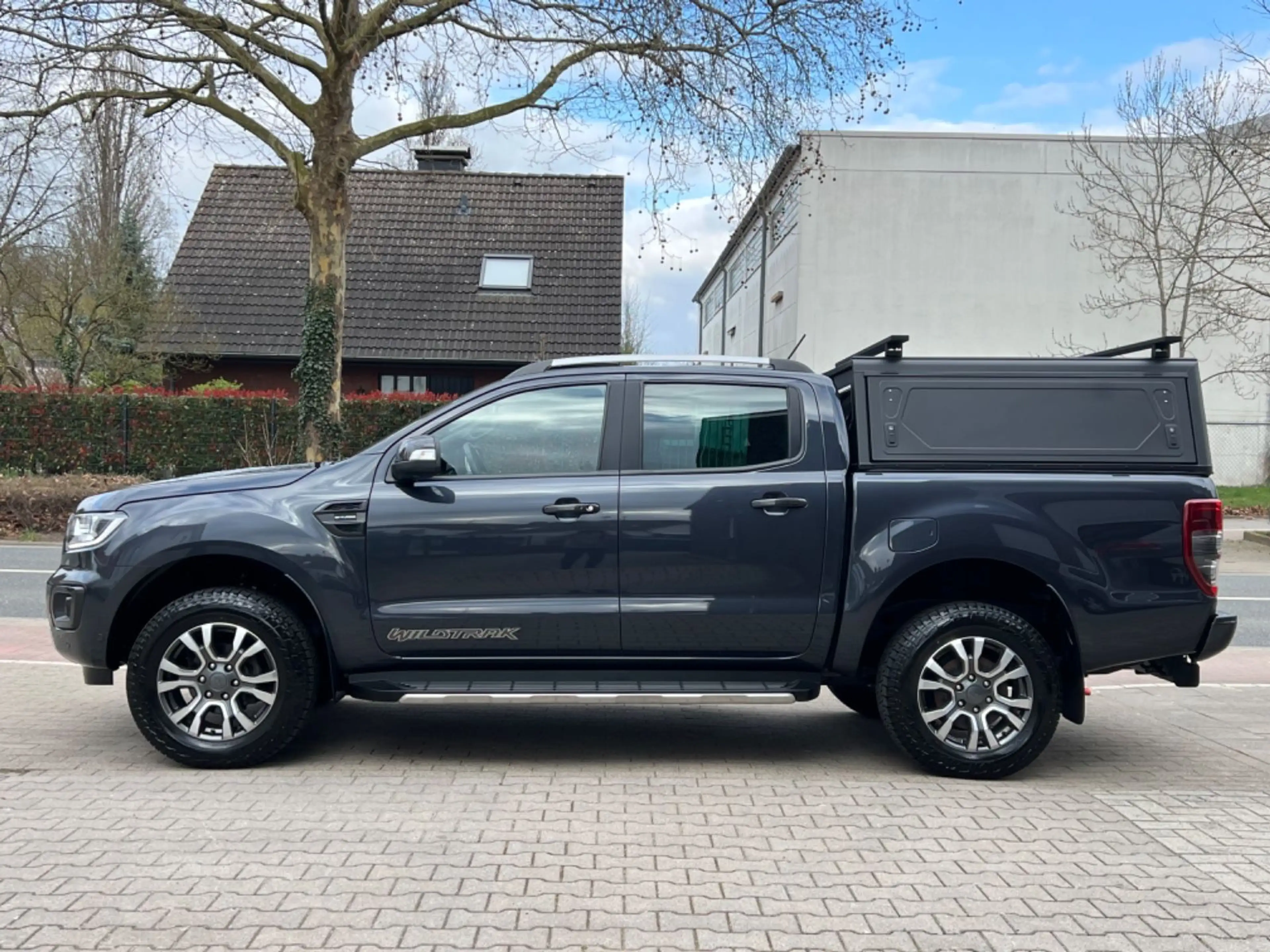 Ford Ranger 4x4 Wildtrak Hardtop ALUCAB 1 Hand — photo 7
