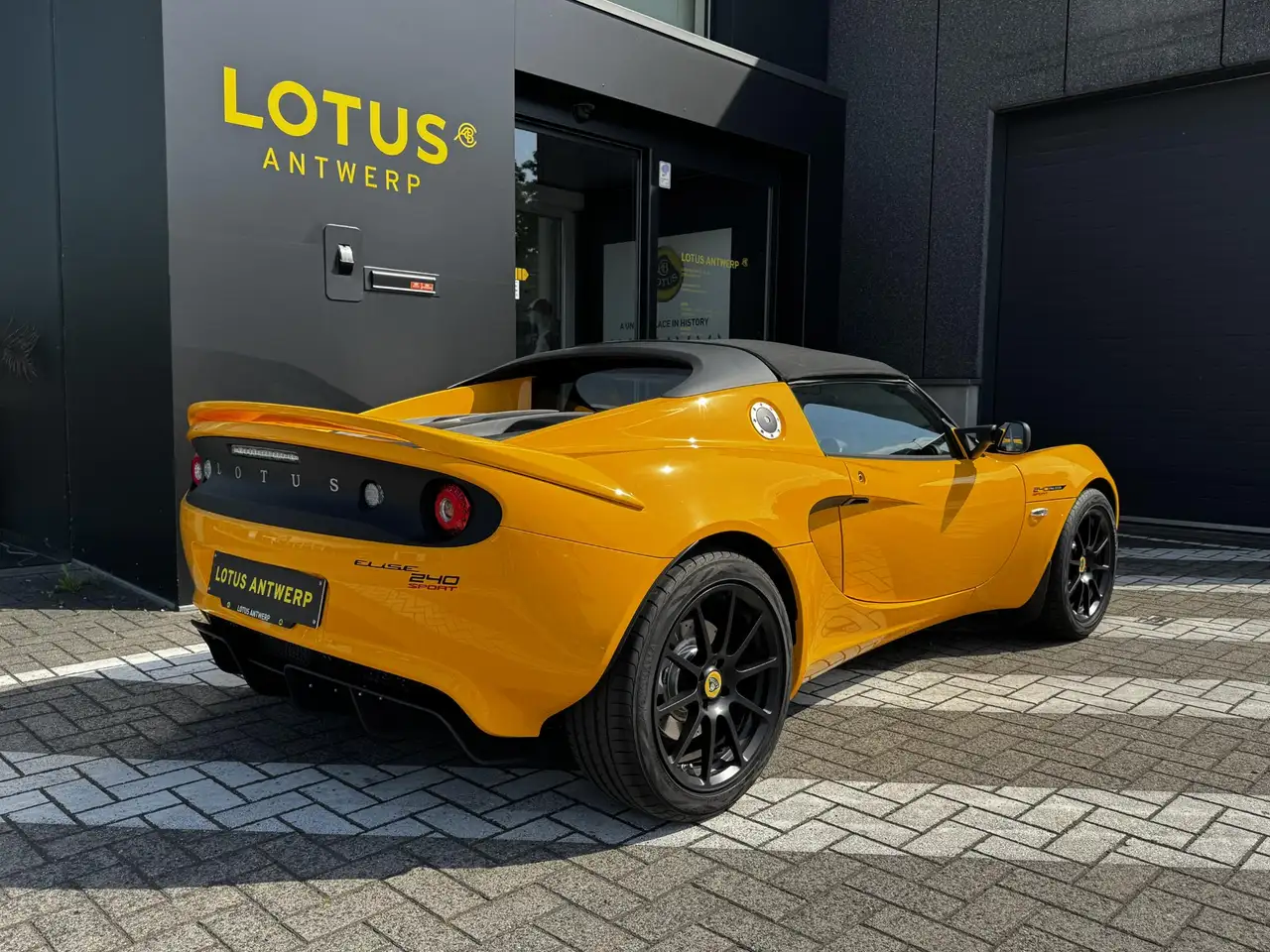 Lotus Elise 2021 — фото 8