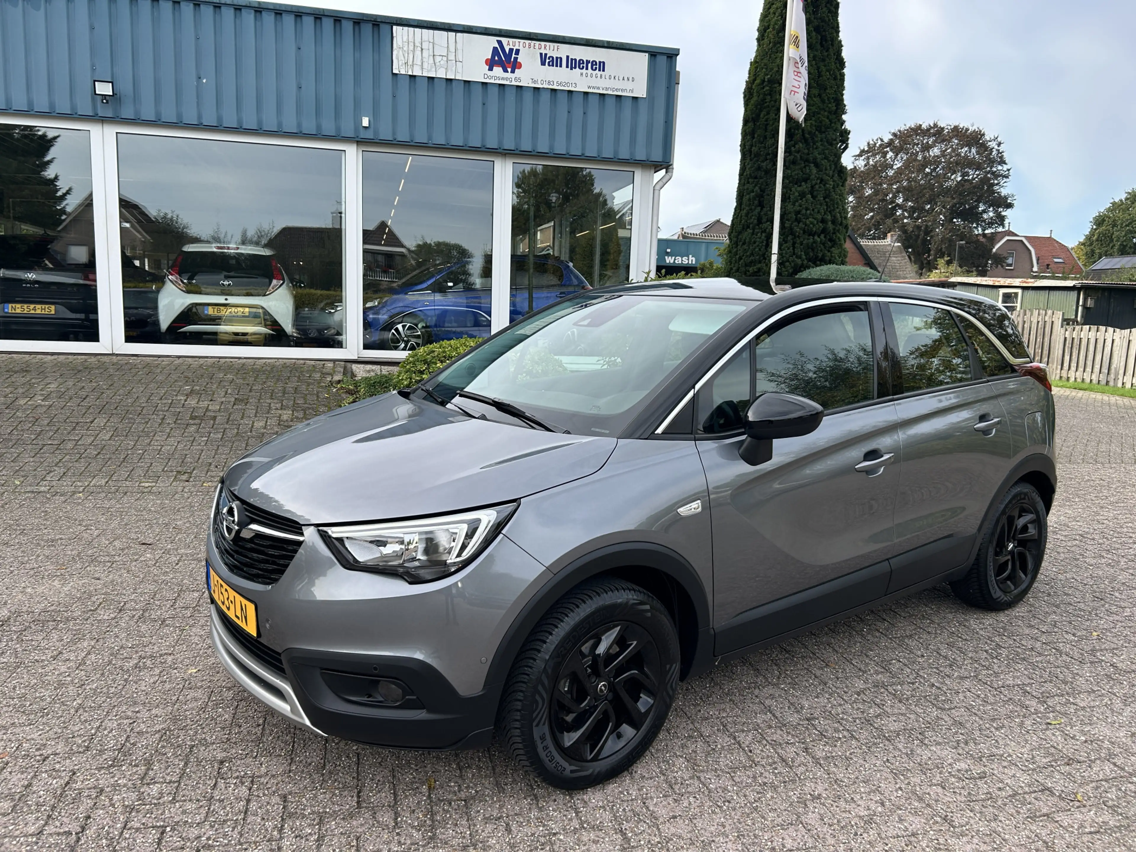 Opel Crossland X 1.2 Turbo Innovation — photo 3
