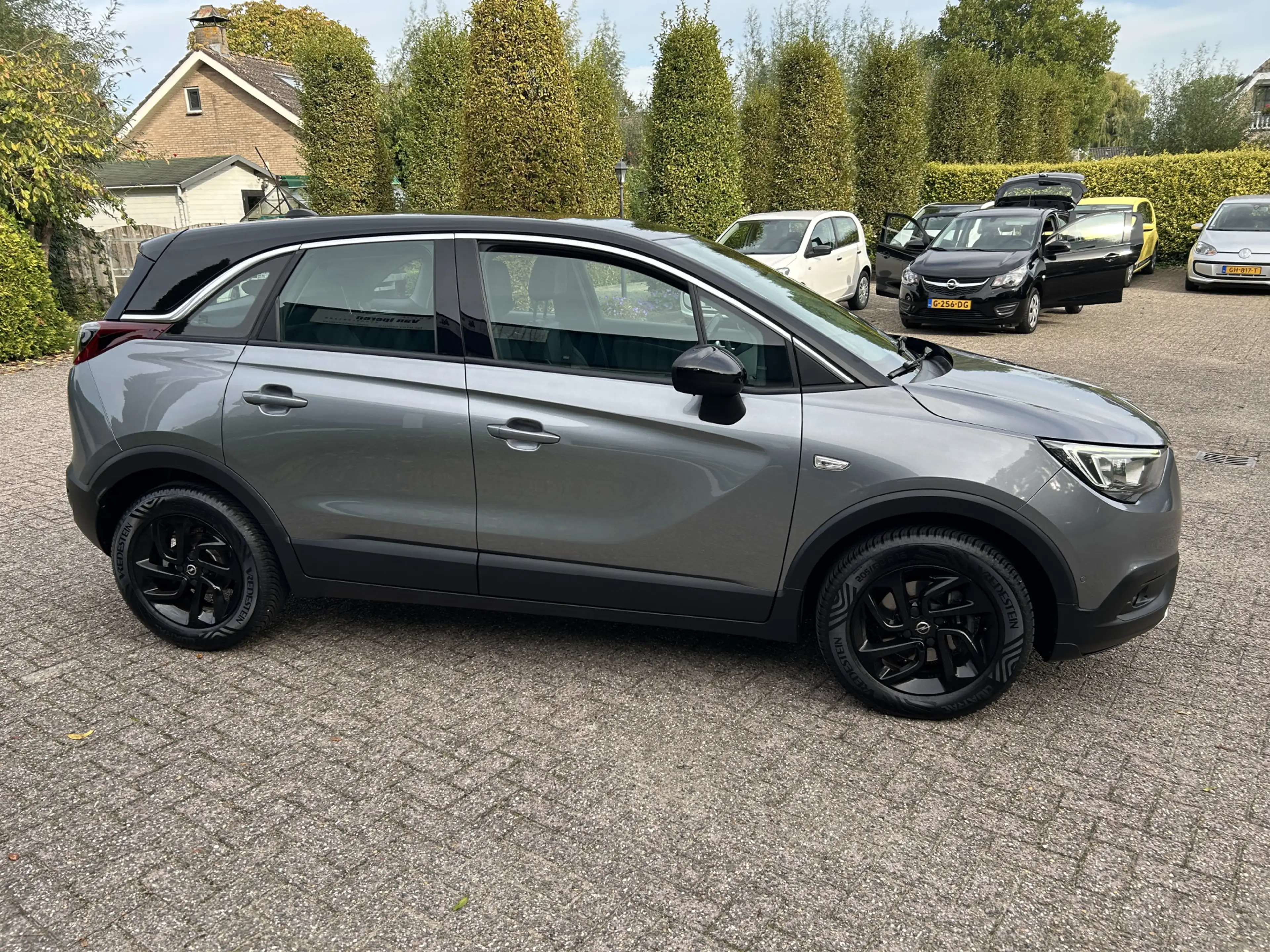 Opel Crossland X 1.2 Turbo Innovation — photo 8