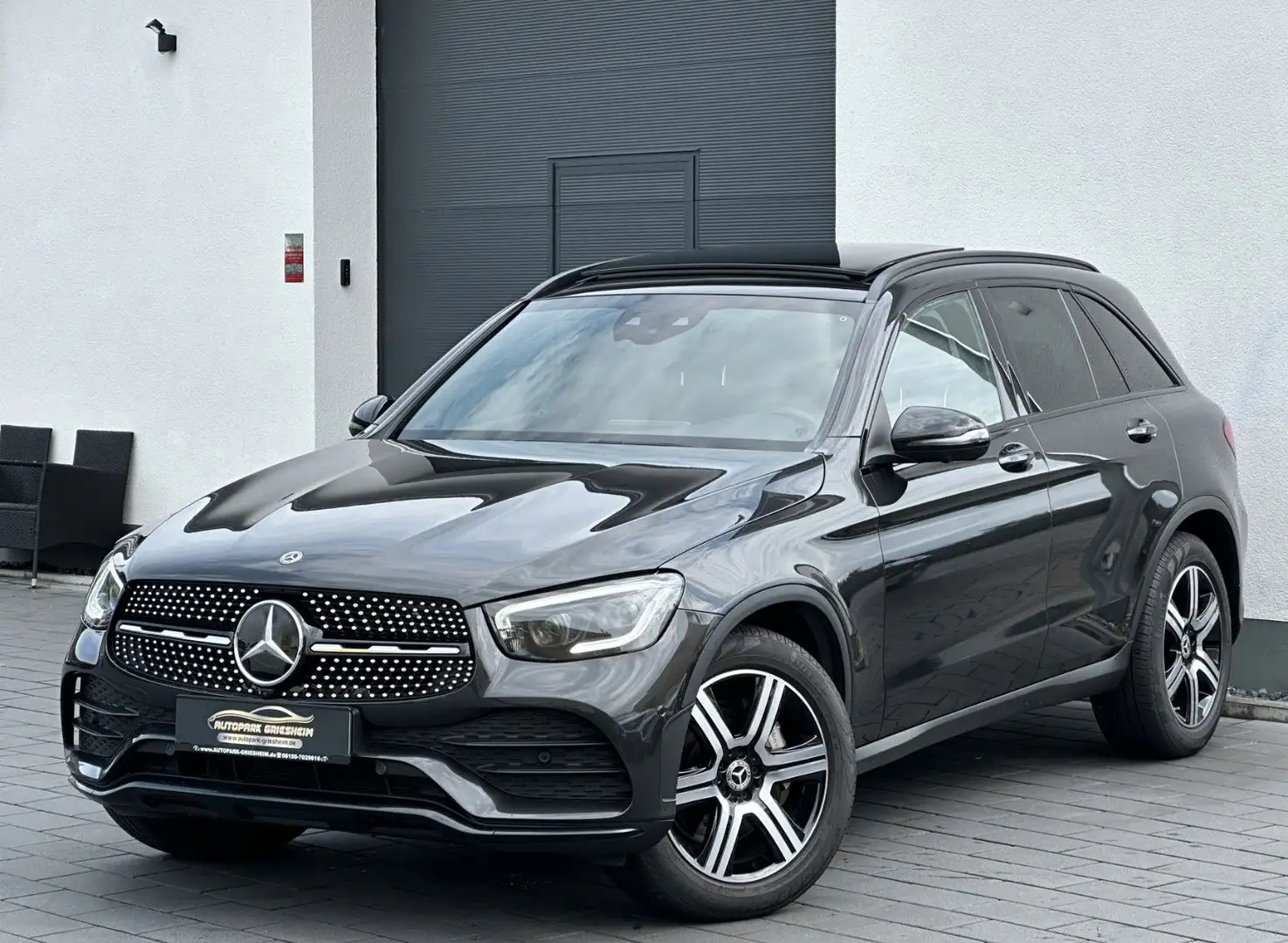 Mercedes-Benz GLC 400 d*AMG PERFORMANCE*1HD*DIGITAL Tacho*AHK* Grau - 1