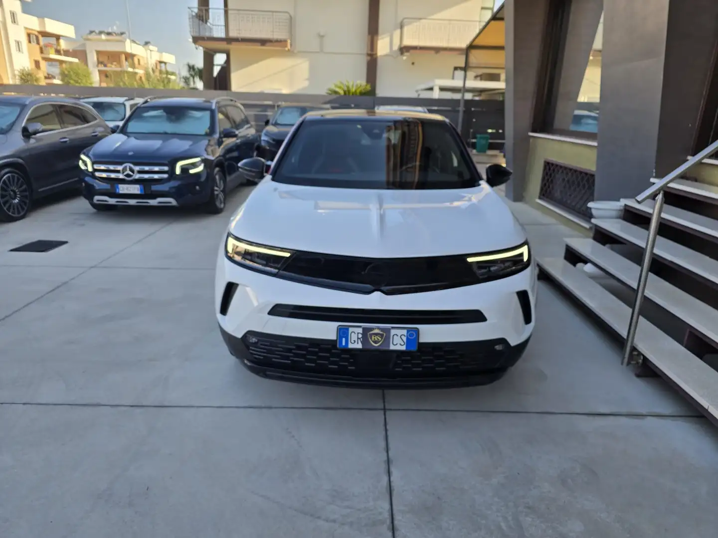 Opel Mokka Mokka II 2020 electric GS 136cv AUTOCARRO Blanc - 1