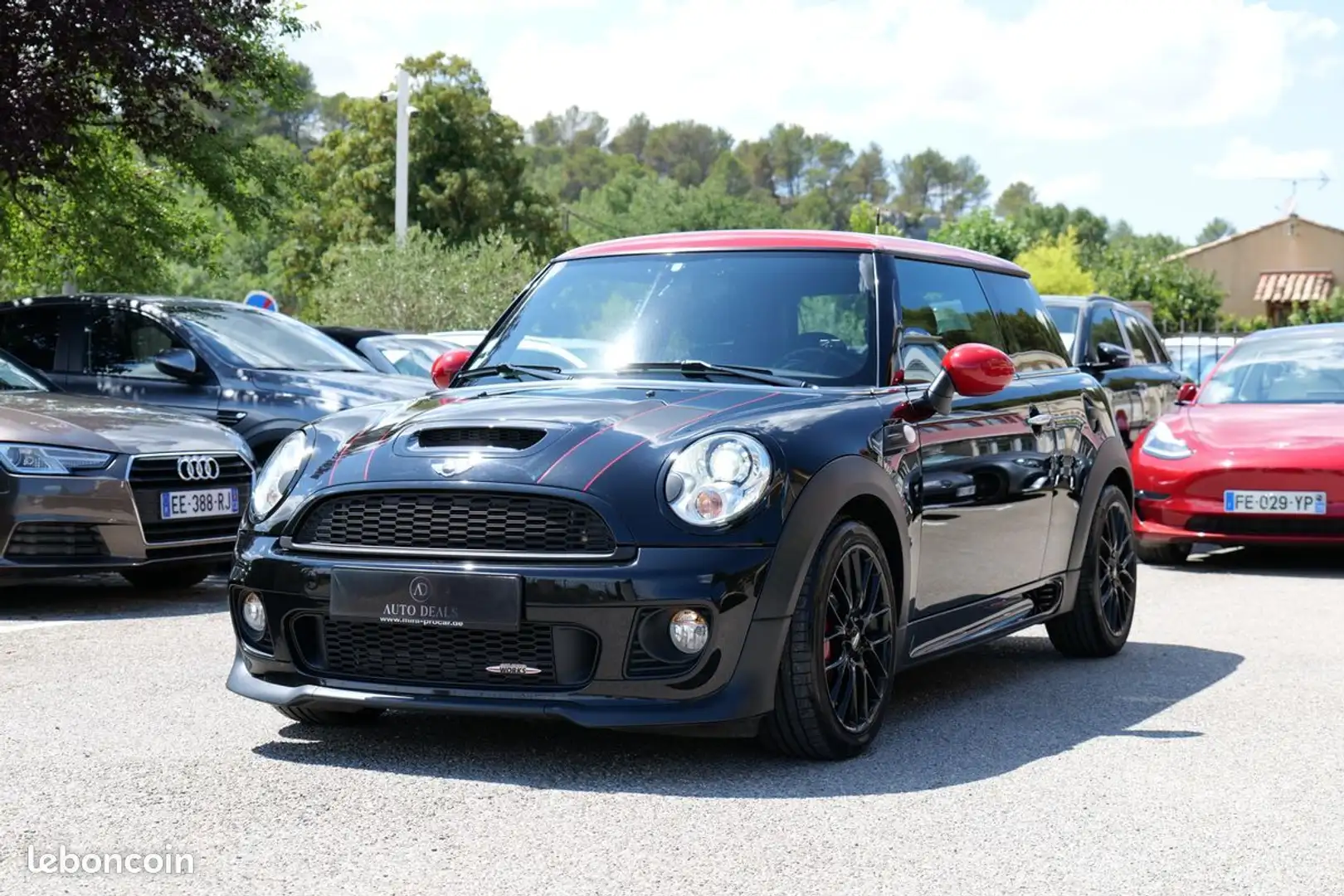MINI Cooper (2) coupe 1.6 211 ch jcw Schwarz - 1