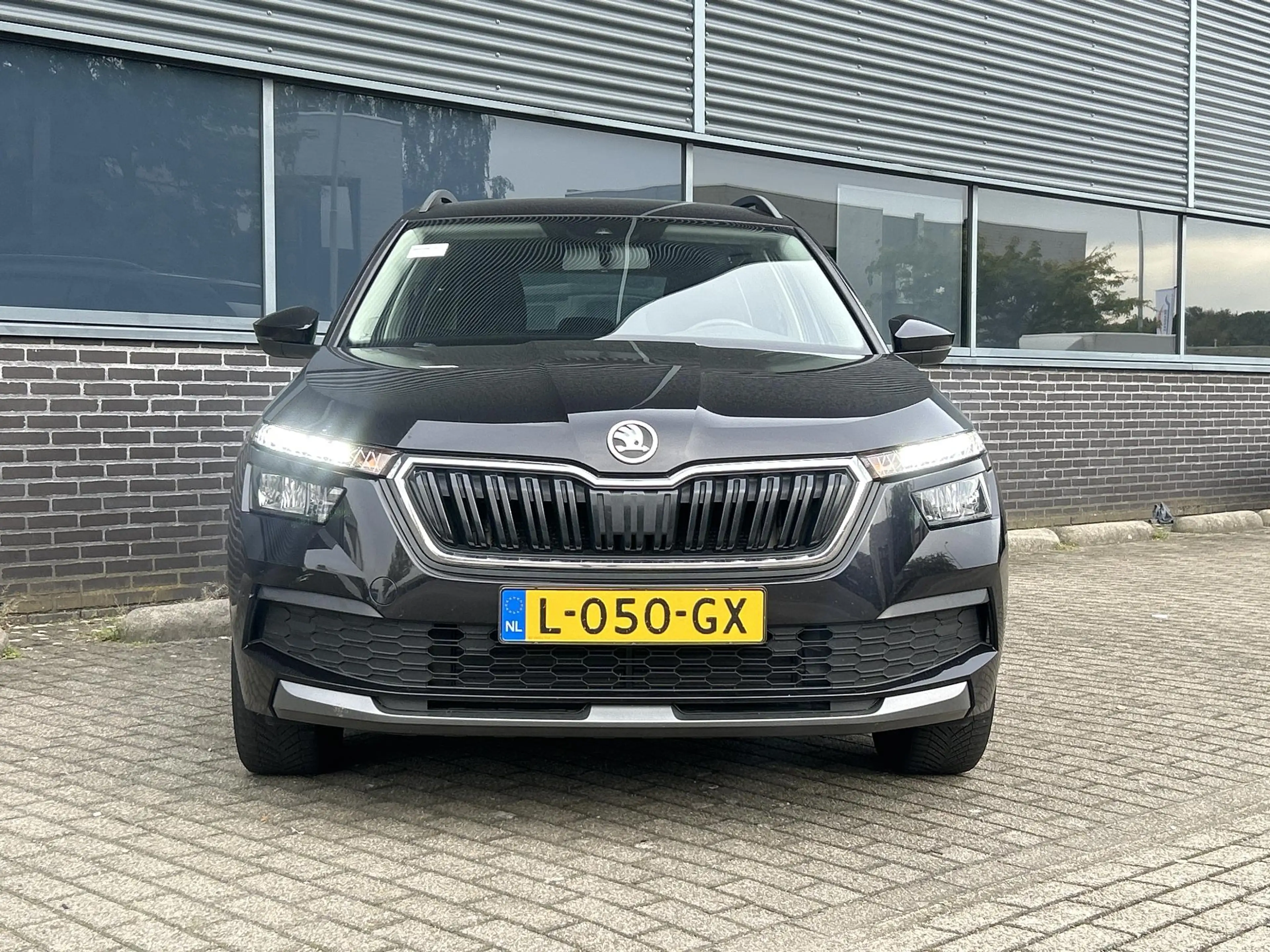 Skoda Kamiq 1.0 TSI Ambition | € 7.400,- NETTO! | Cruise | Air — photo 5