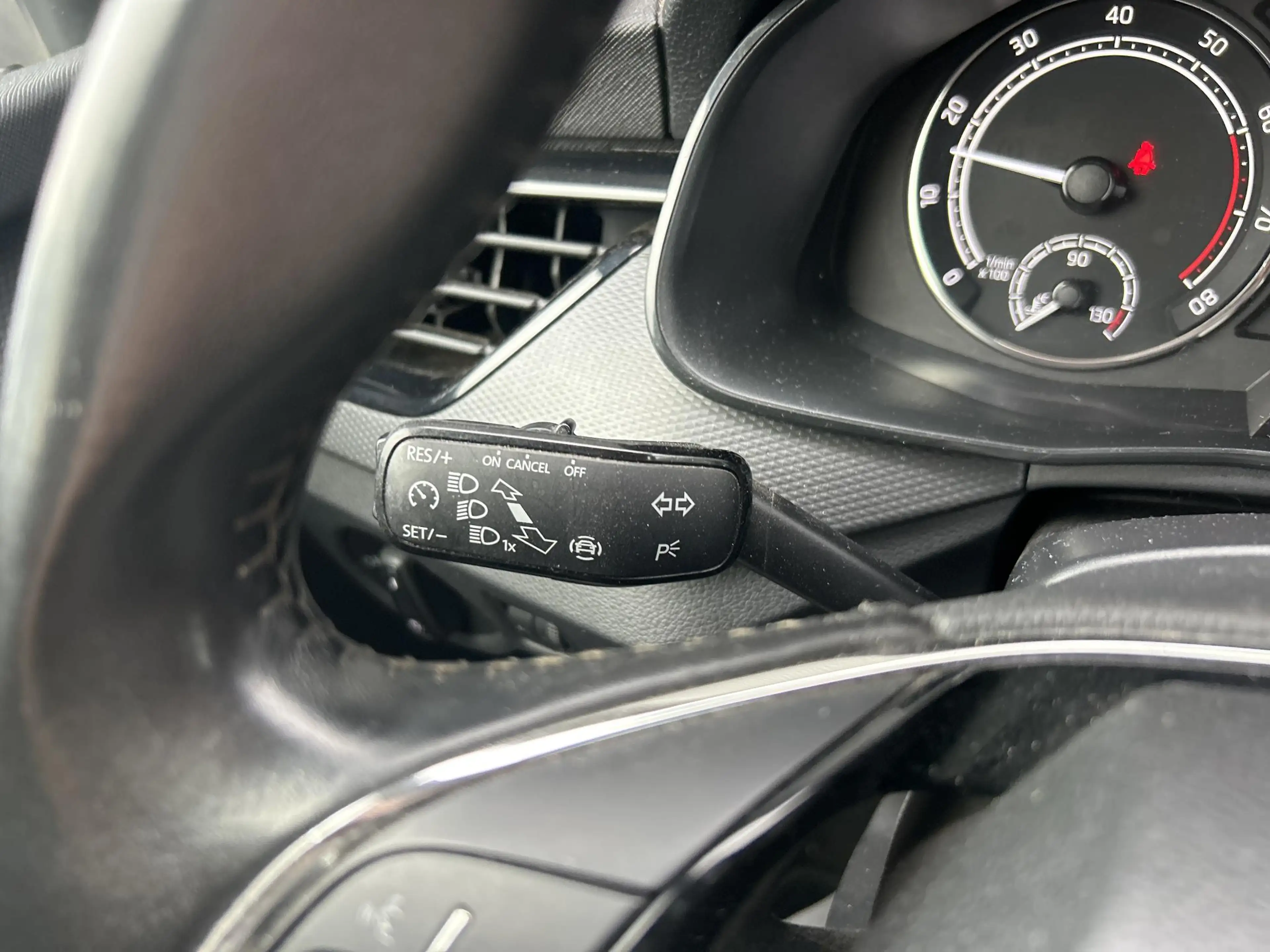 Skoda Kamiq 1.0 TSI Ambition | € 7.400,- NETTO! | Cruise | Air — photo 11