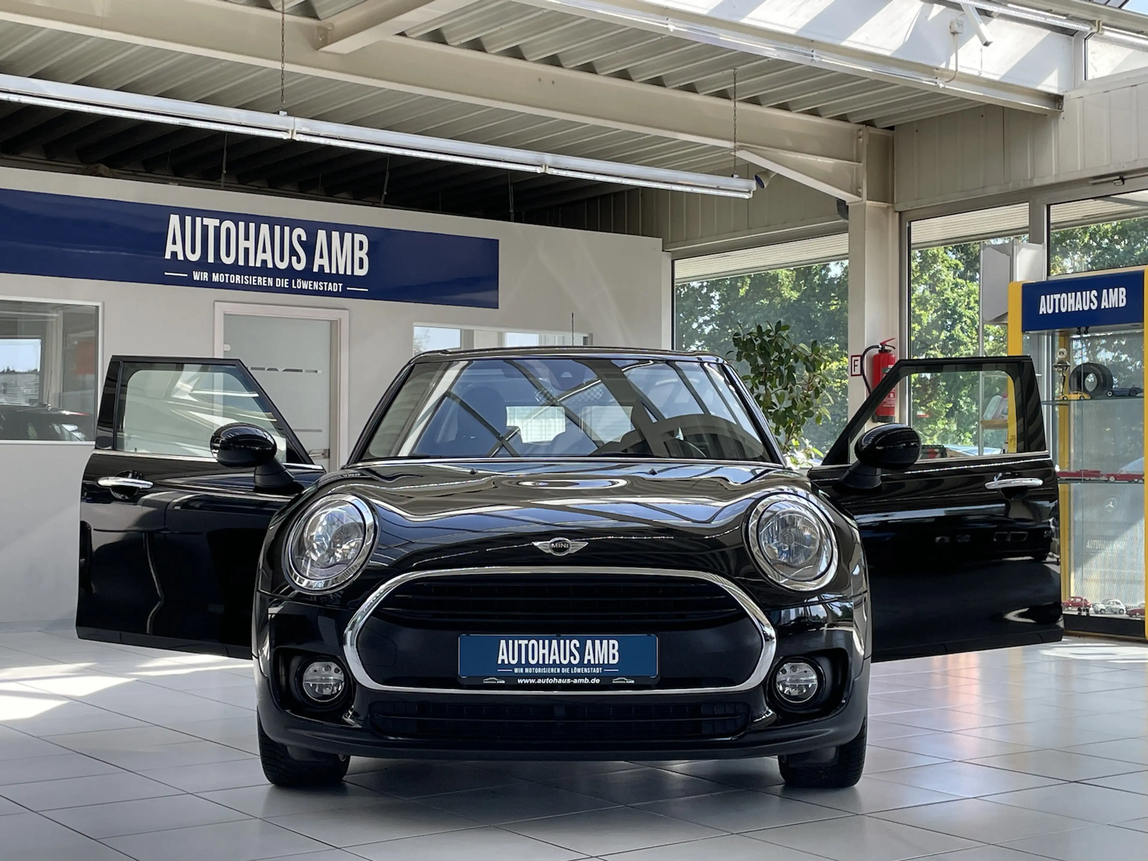 MINI One Clubman 1.5 Keyless Sitzh. BT PDC 1.Hand — photo 8