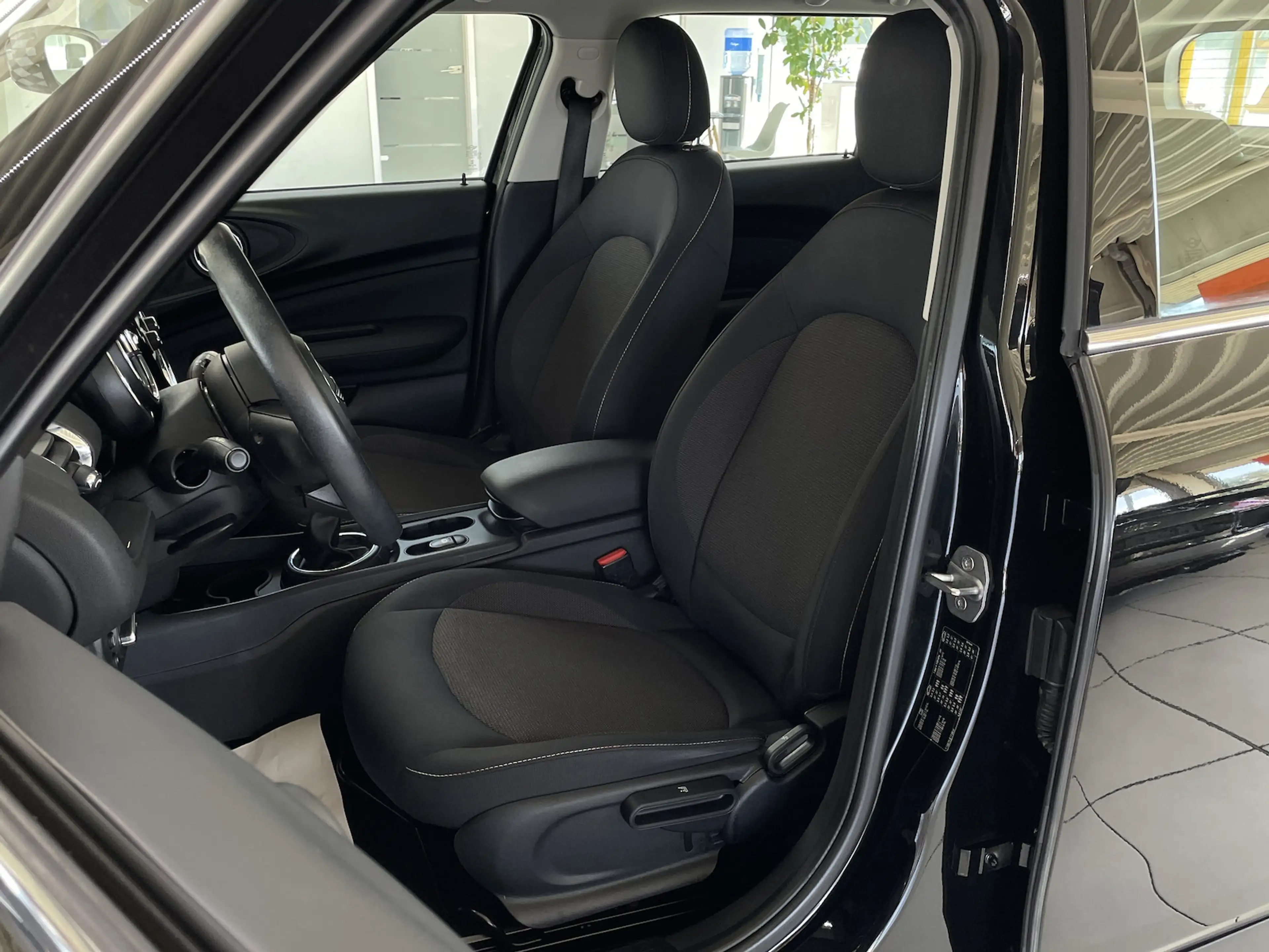 MINI One Clubman 1.5 Keyless Sitzh. BT PDC 1.Hand — photo 10