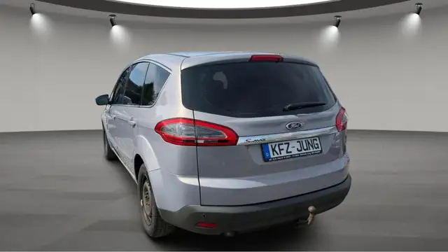 Ford S-Max view 6