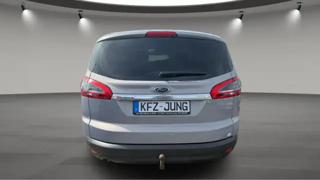 Ford S-Max view 7