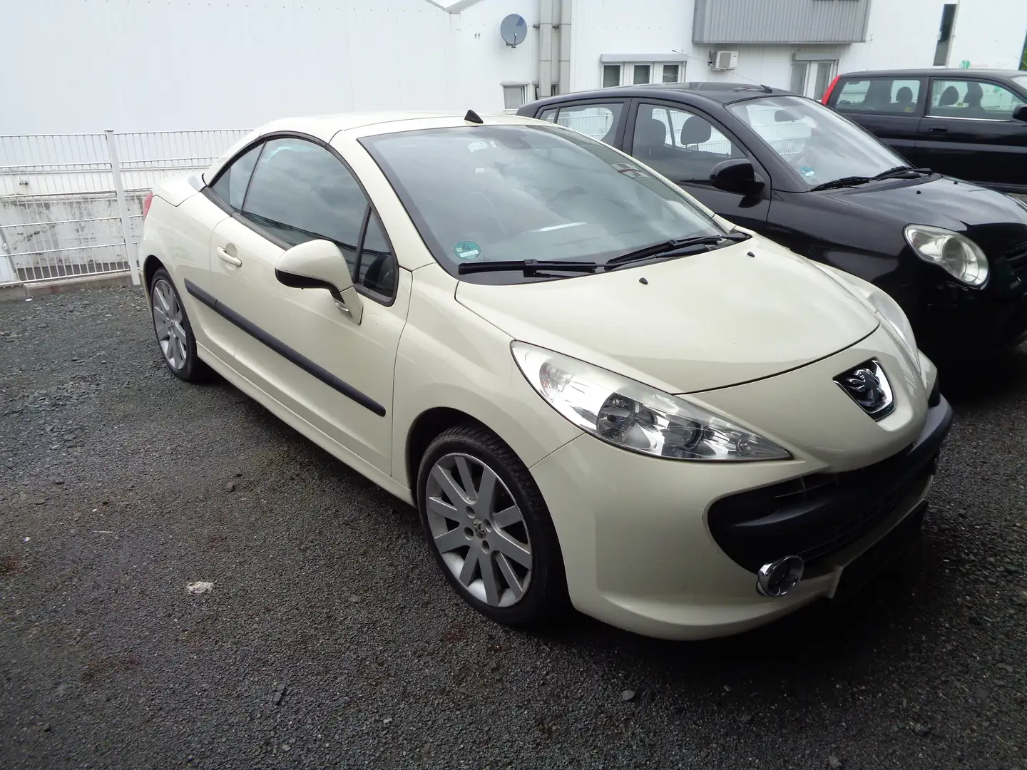 Peugeot 207 Cabrio Sport Klimaautomatik, Alu Beige - 2