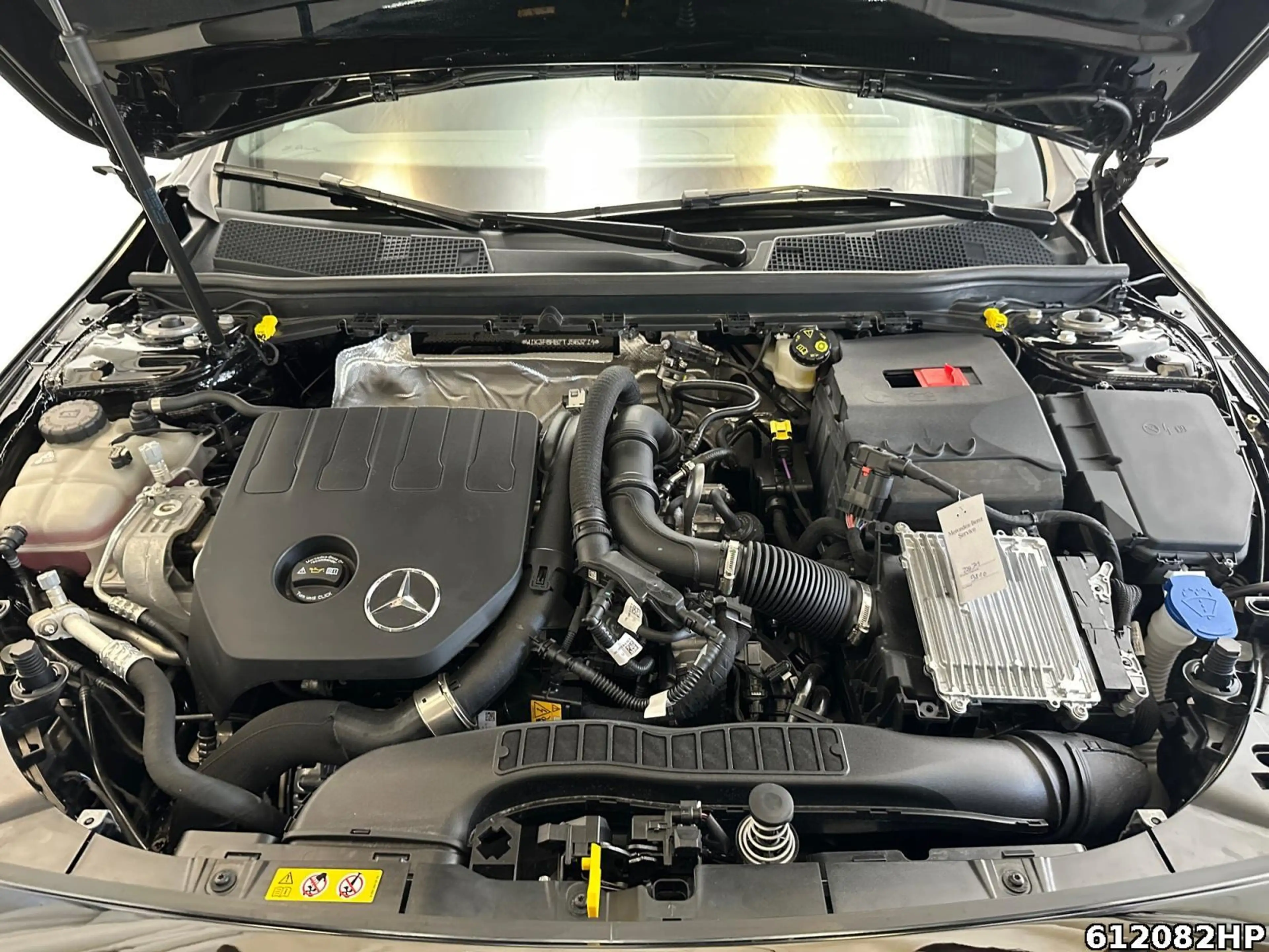 Mercedes-Benz A 200 AMG AHK Distronic Keyless Kamera Ambiente — photo 7