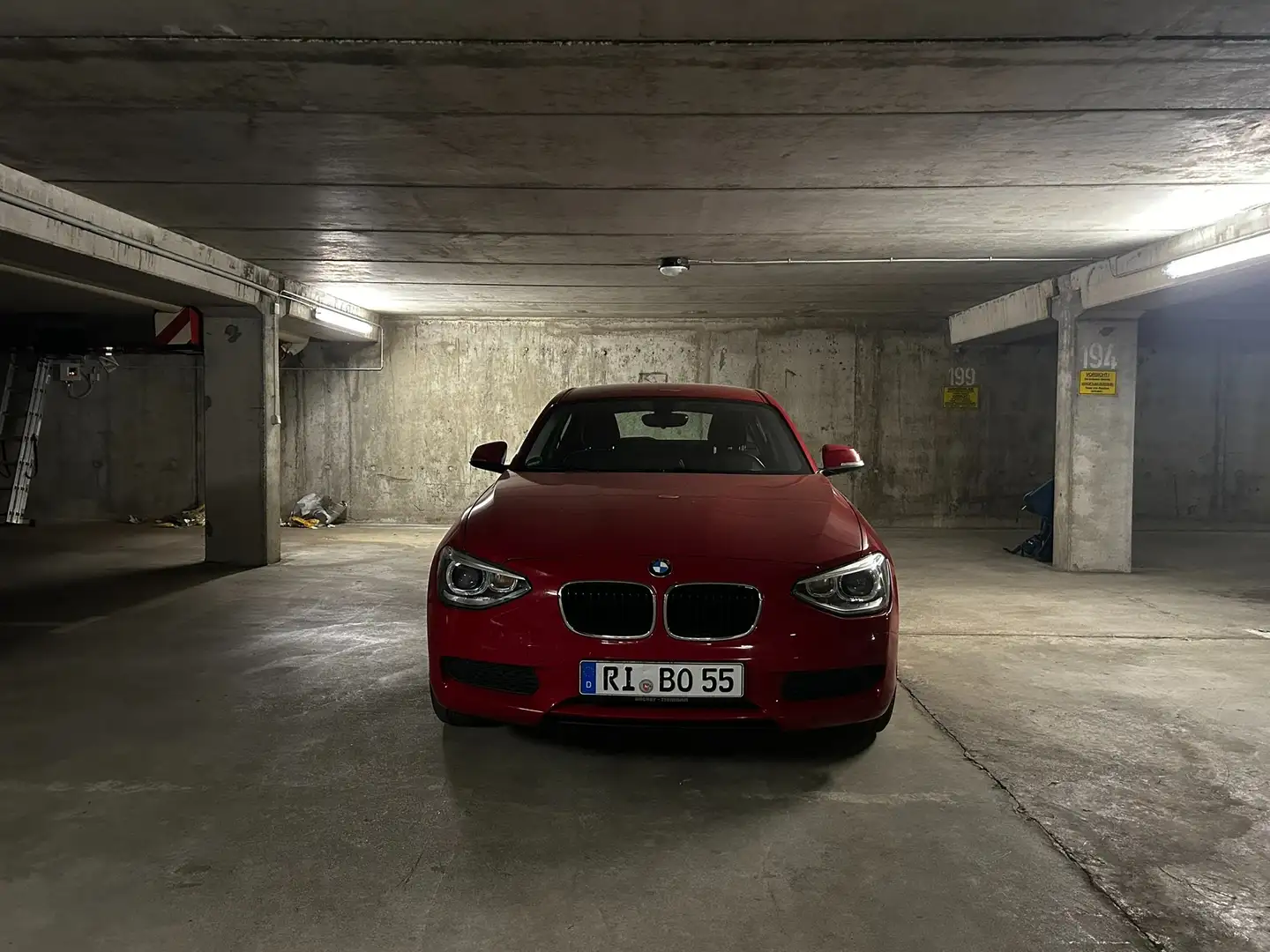 BMW 116 116i Xenon, PDC, Nav Business, TÜV 05/26 Červená - 1