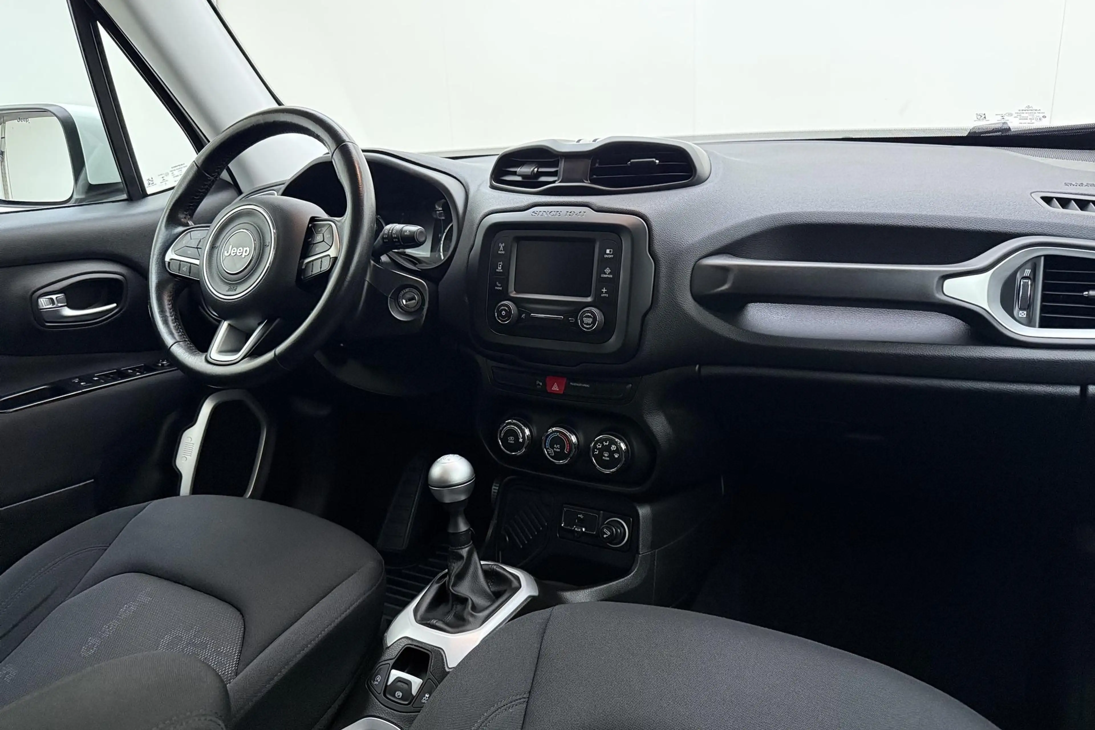 Jeep Renegade 1.6 E-Torq Longitude 110pk | Airco | Cruise Contro — photo 14
