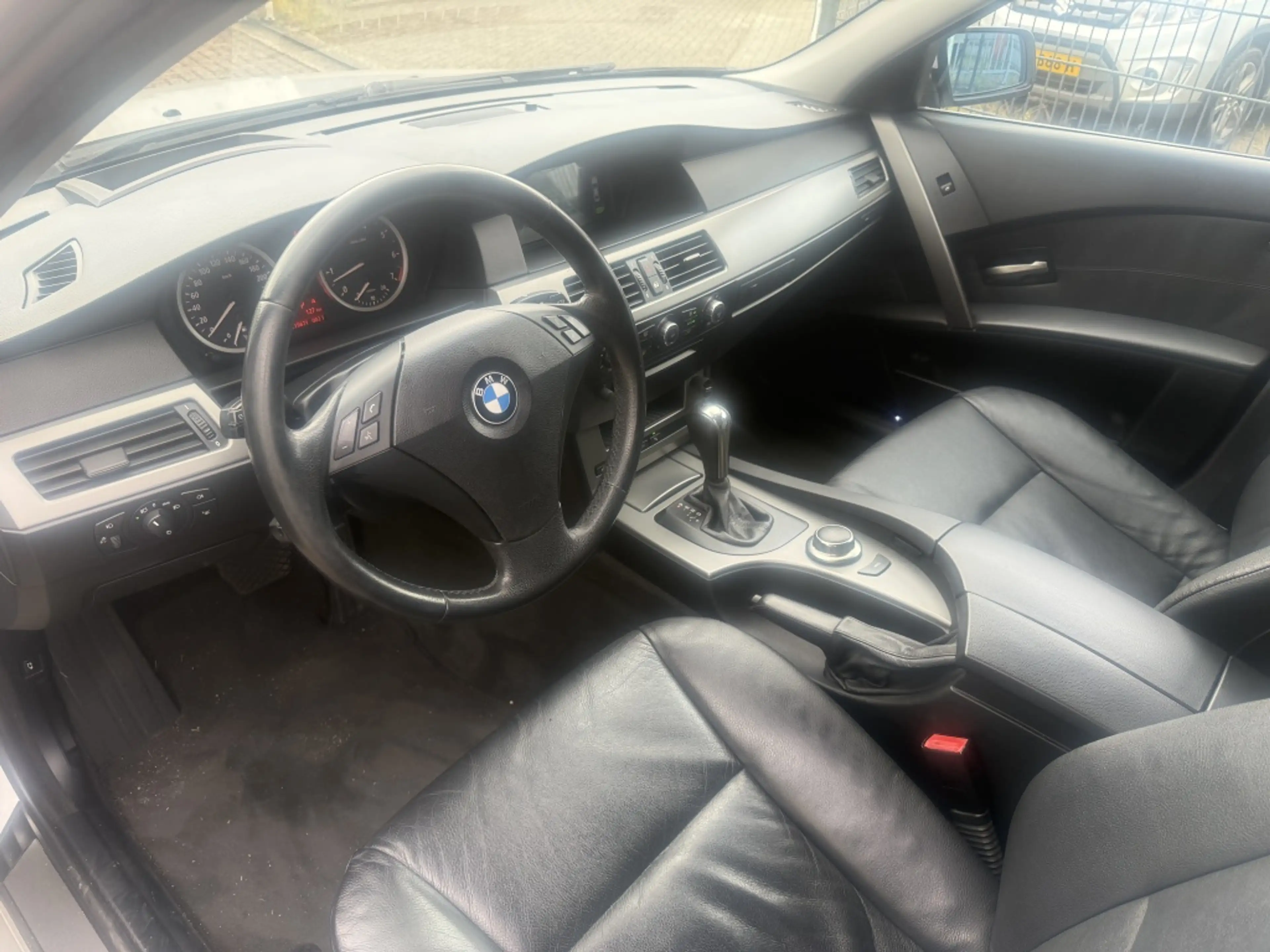 BMW 523 5-serie 523i Executive — photo 4