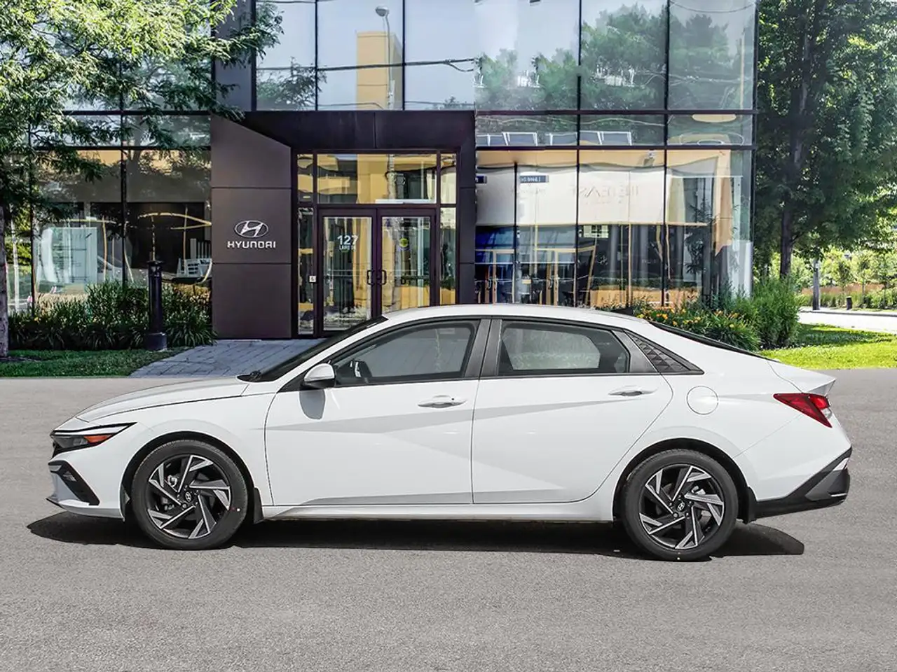Hyundai ELANTRA снимка Hyundai ELANTRA