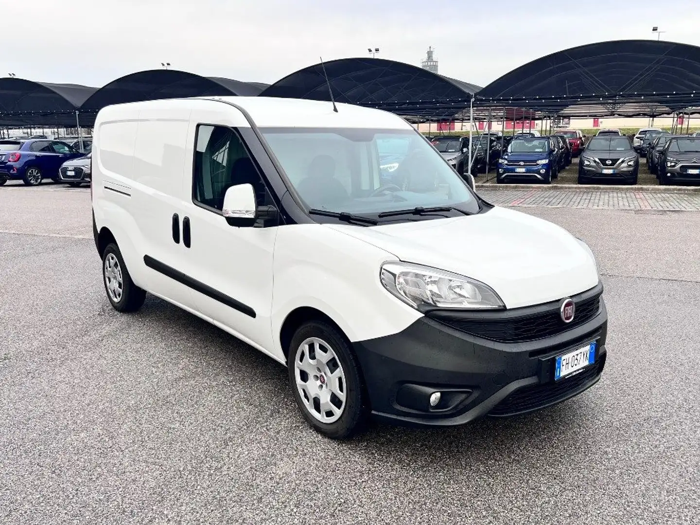 Fiat Doblo 1.6 MJT 120CV PL-TN Cargo Maxi SX Blanc - 2