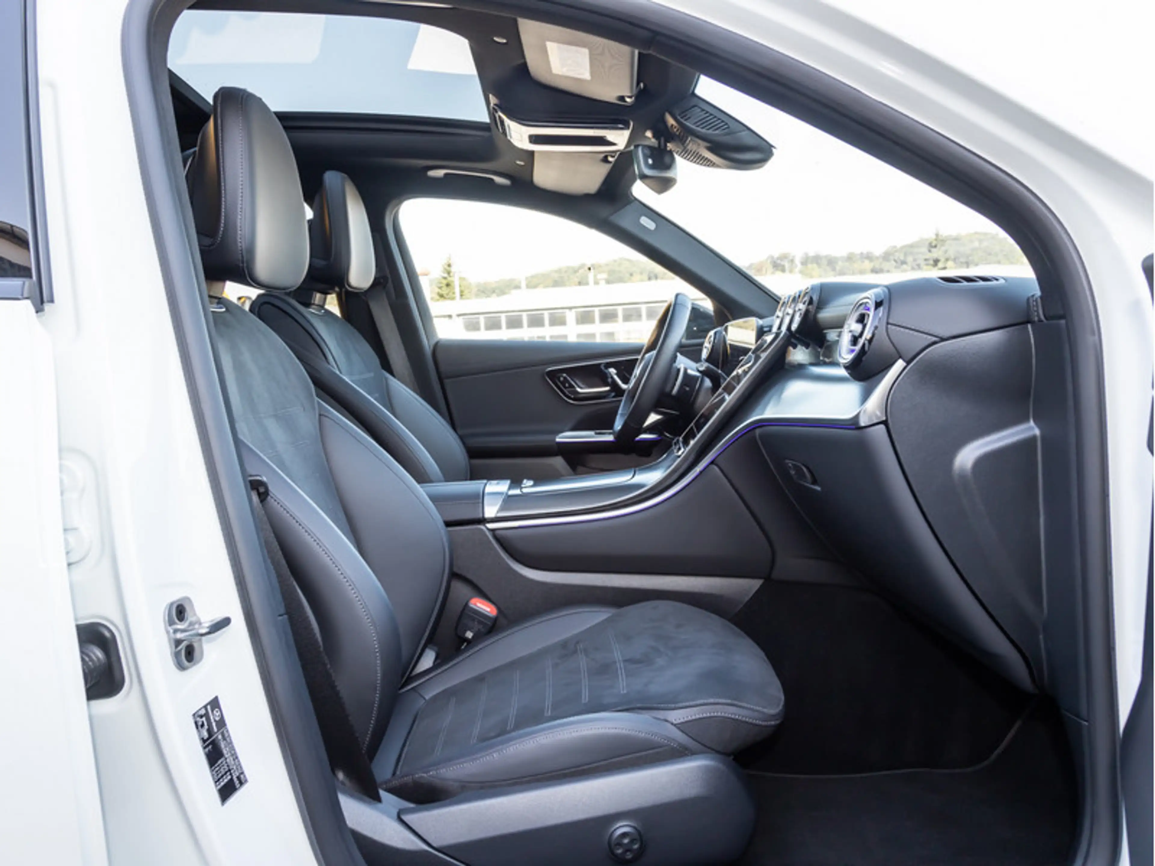 Mercedes-Benz GLC 220 d 4M AMG-Sport/DIGITAL/360/Pano/AHK/Memo — photo 9