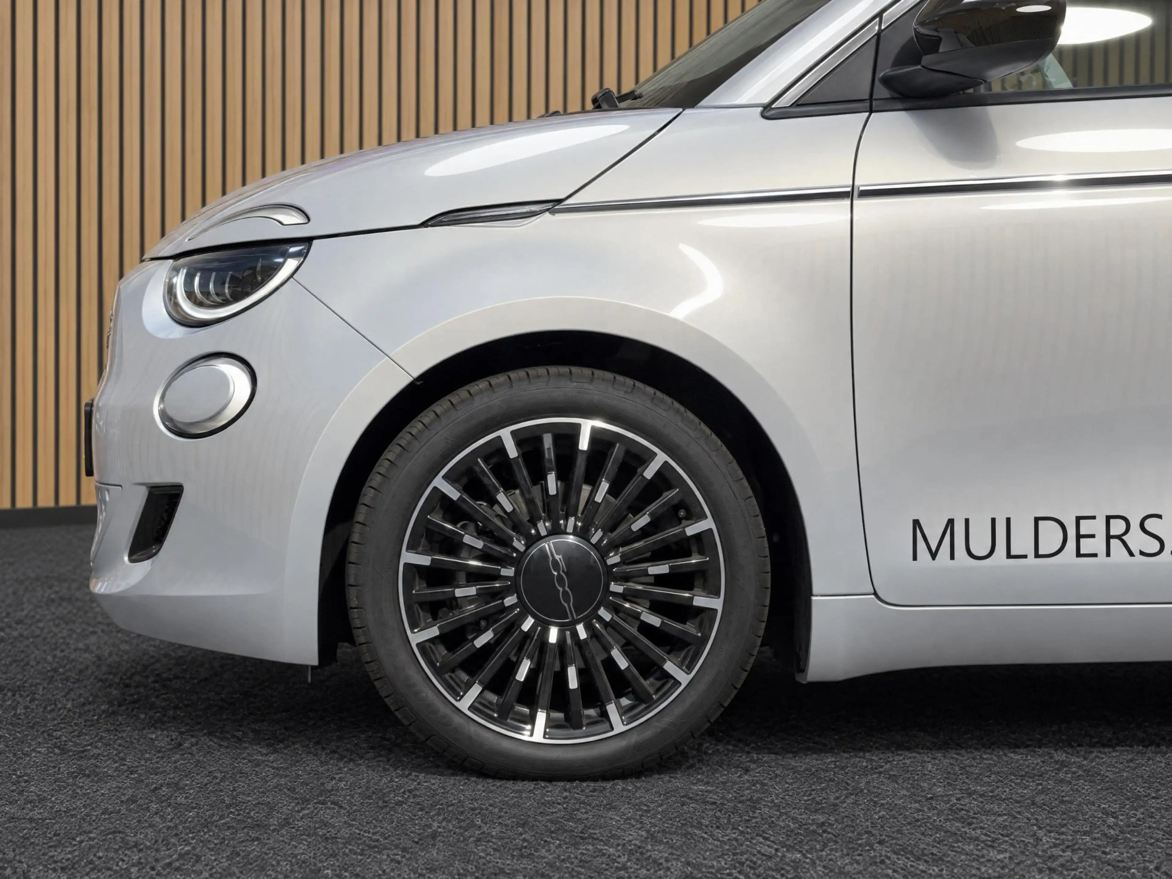 Fiat 500C 1.0 Hybrid La Prima | Navi / Camera / Climate — photo 11