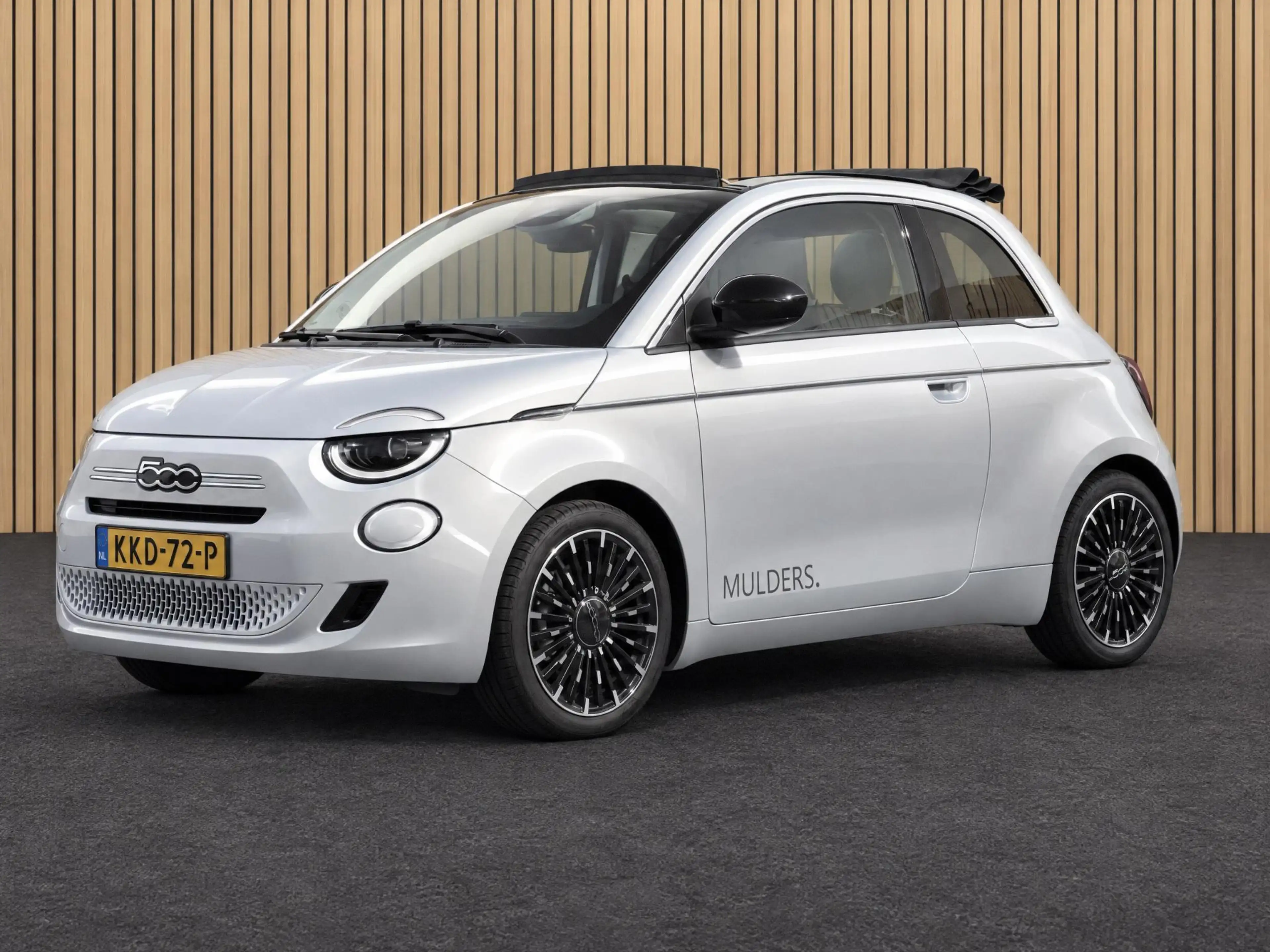 Fiat 500C 1.0 Hybrid La Prima | Navi / Camera / Climate — photo 5