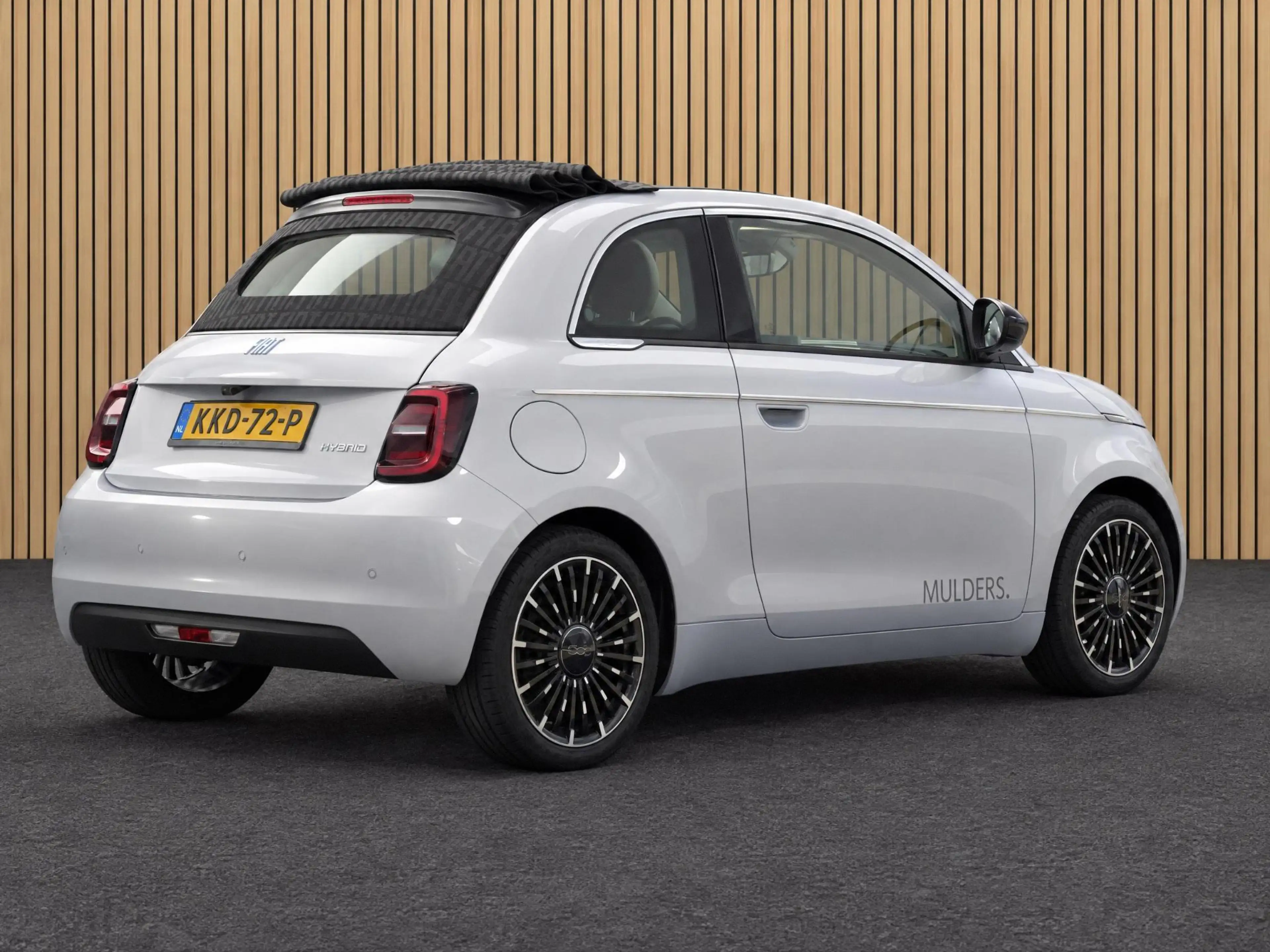 Fiat 500C 1.0 Hybrid La Prima | Navi / Camera / Climate — photo 6