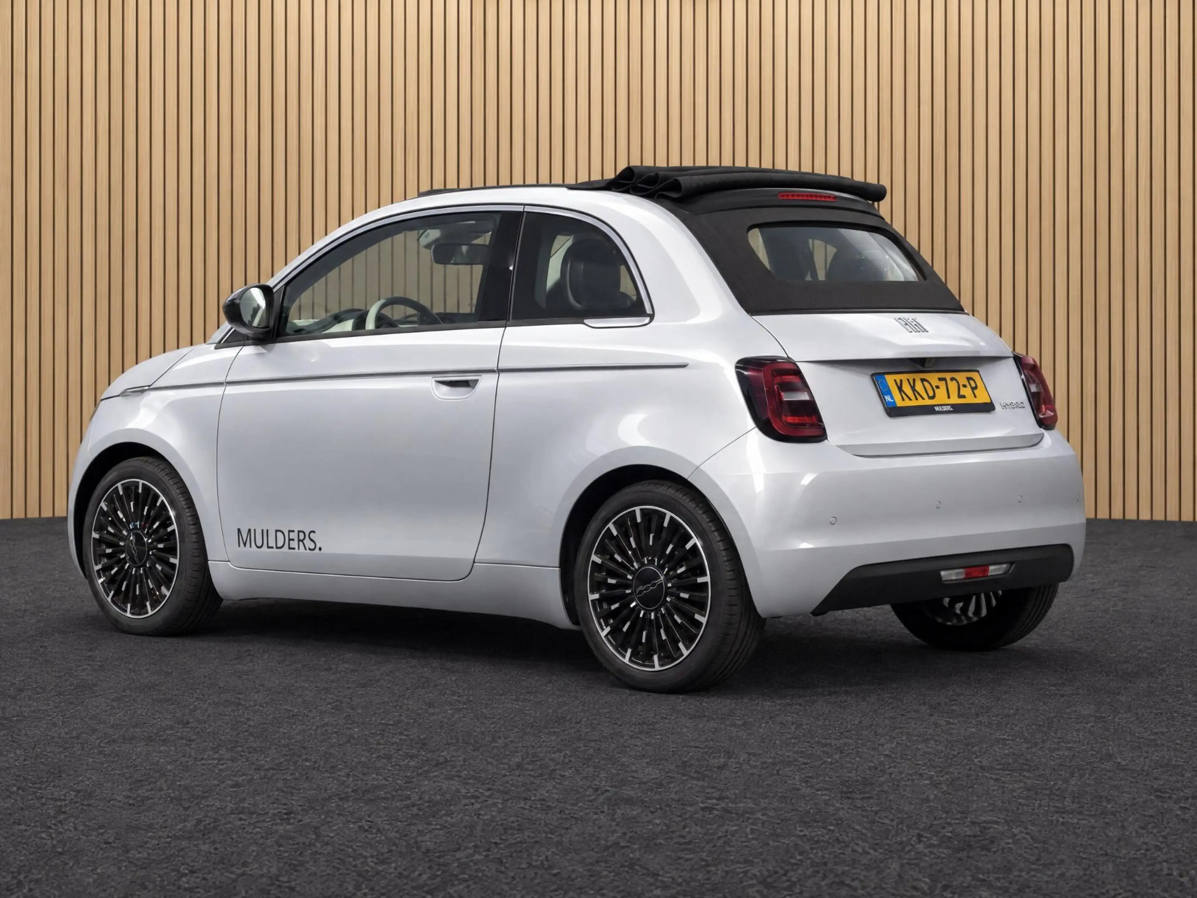 Fiat 500C 1.0 Hybrid La Prima | Navi / Camera / Climate — photo 2