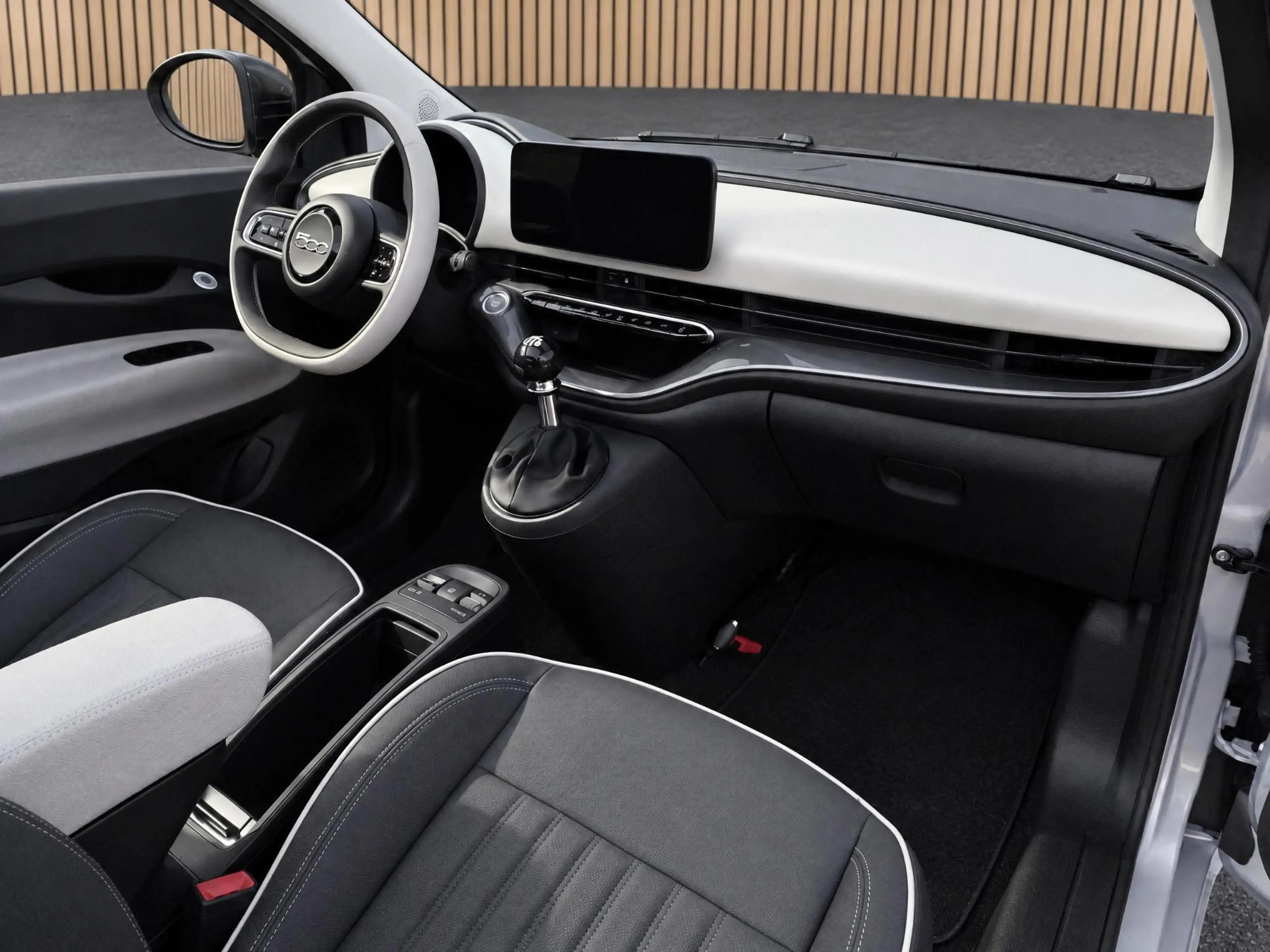 Fiat 500C 1.0 Hybrid La Prima | Navi / Camera / Climate — photo 3