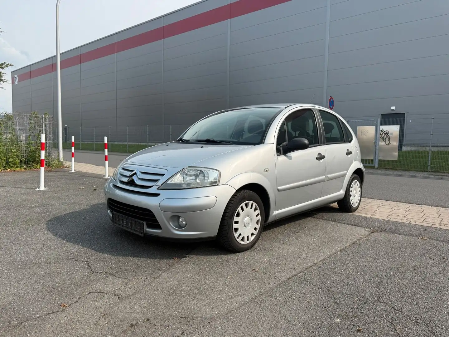 Citroen C3 1.1 Confort TÜV NEU/5 TÜRER Gris - 1