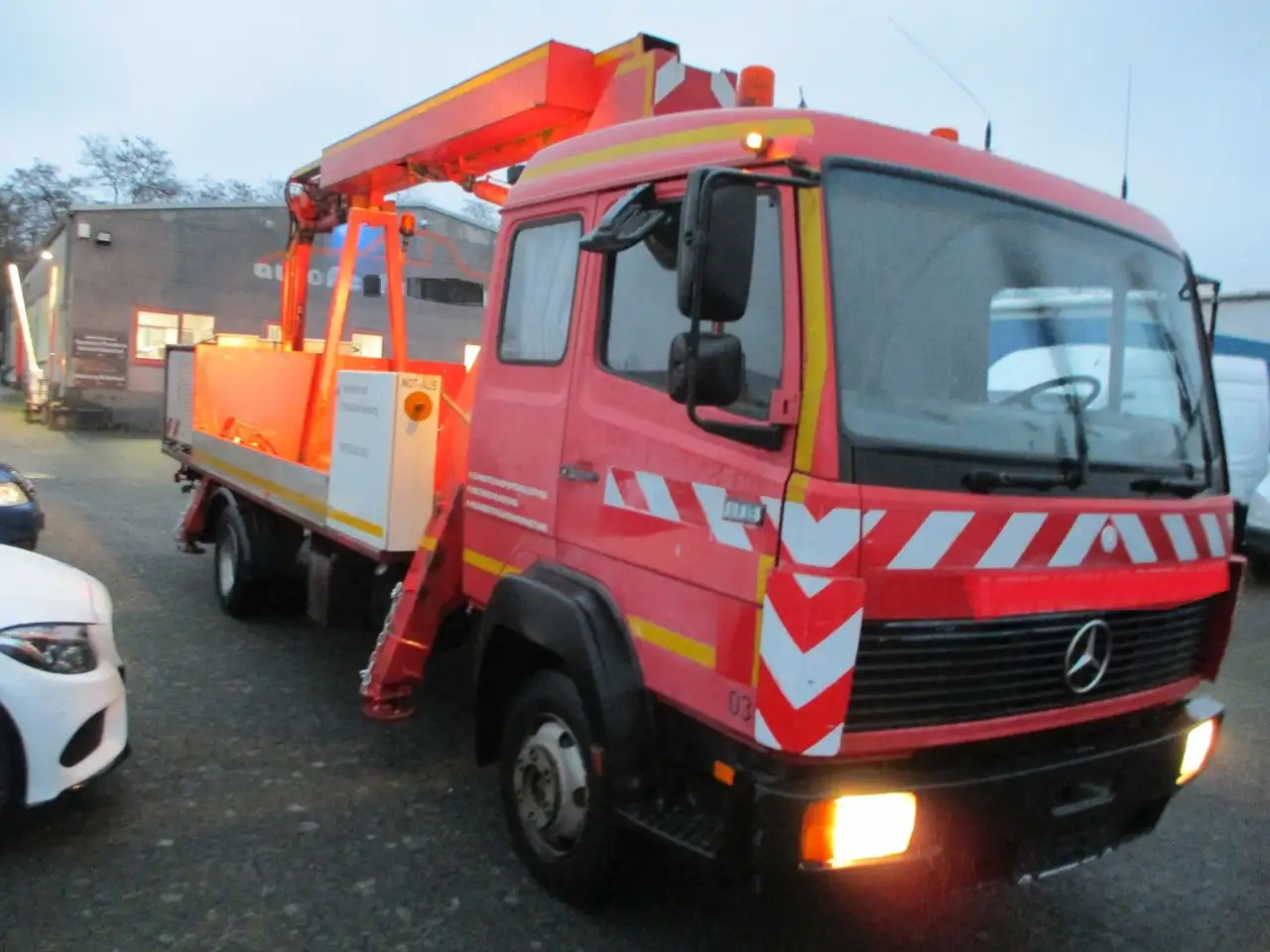 Mercedes-Benz 814, foto 3