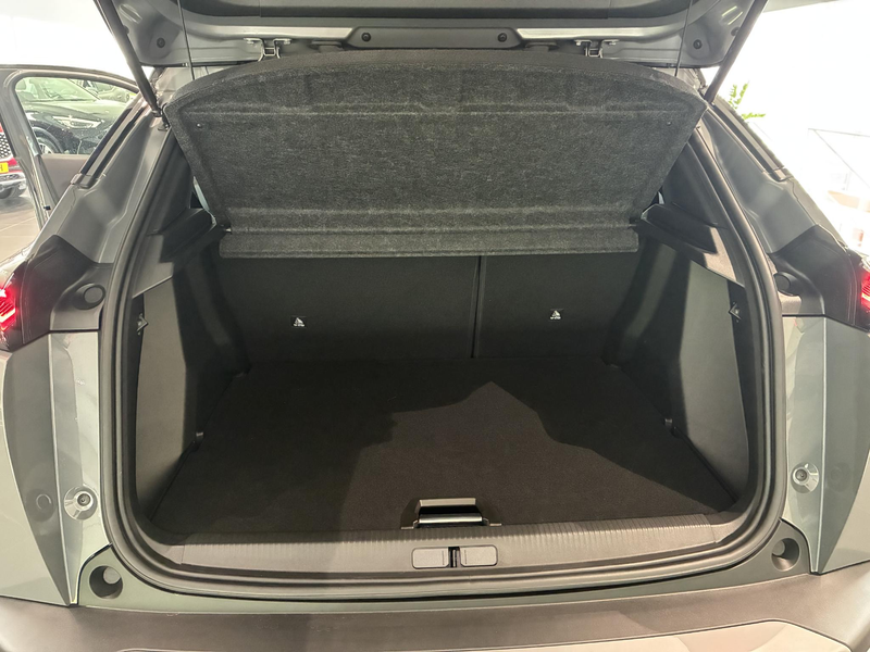Peugeot e-2008 EV GT 54 kWh In Purmerend te bekijken l Aktieprijs — photo 14