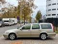 Volvo V70 2.5 Luxury-Line|YOUNGTIMER|AUTOMAAT|LEDER|AIRCO|CR Beige - thumbnail 2