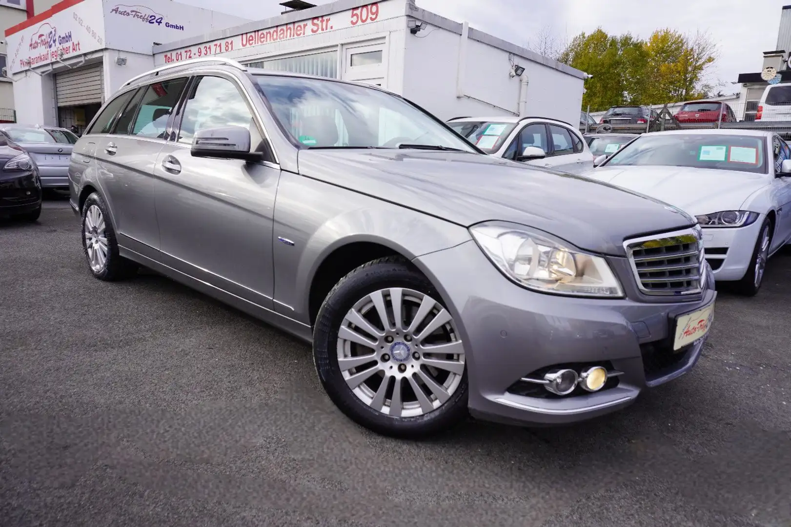 Mercedes-Benz C 200 T CGI *Facelift*1.HD*Leder*Navi*Automatik* Gris - 1