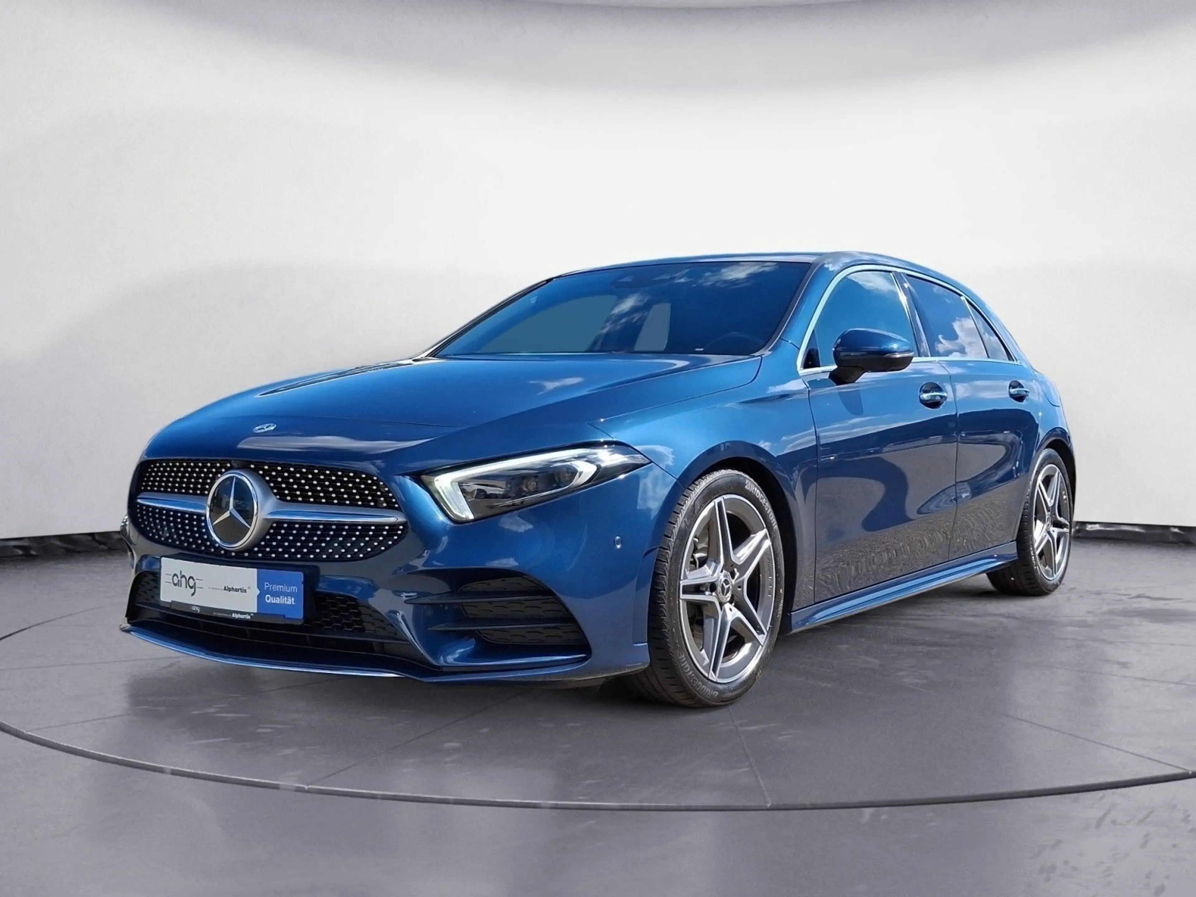 Mercedes-Benz A 220 d AMG Line — photo 2